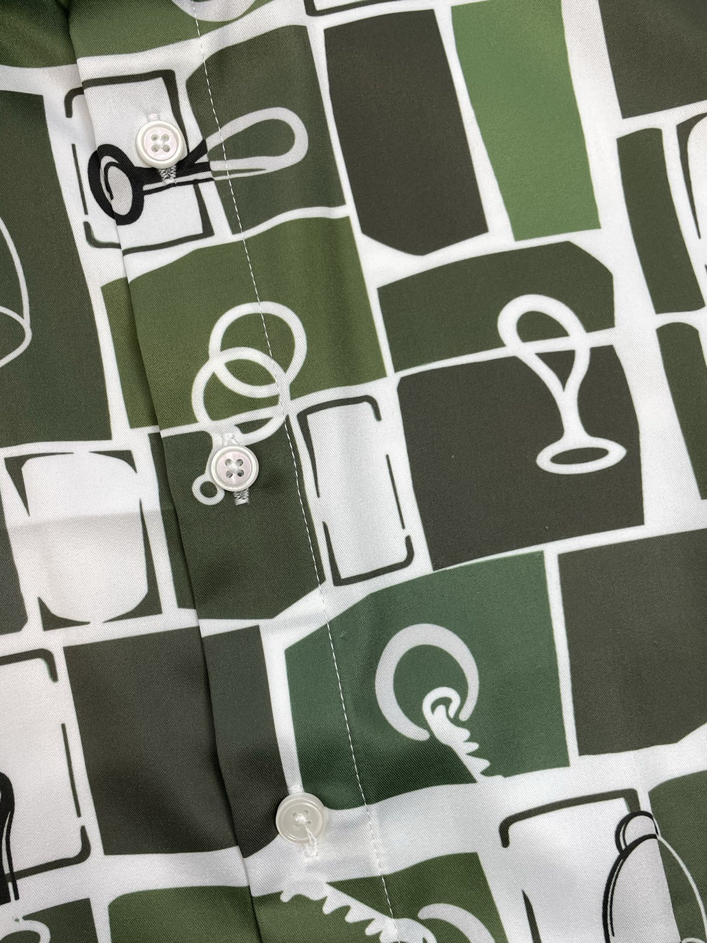 。Hermès爱马仕💥砸锅卖铁都要上的新款新款原单男士休闲长袖衬衫 高端定制 高端版本 时尚百搭爆款⚠️