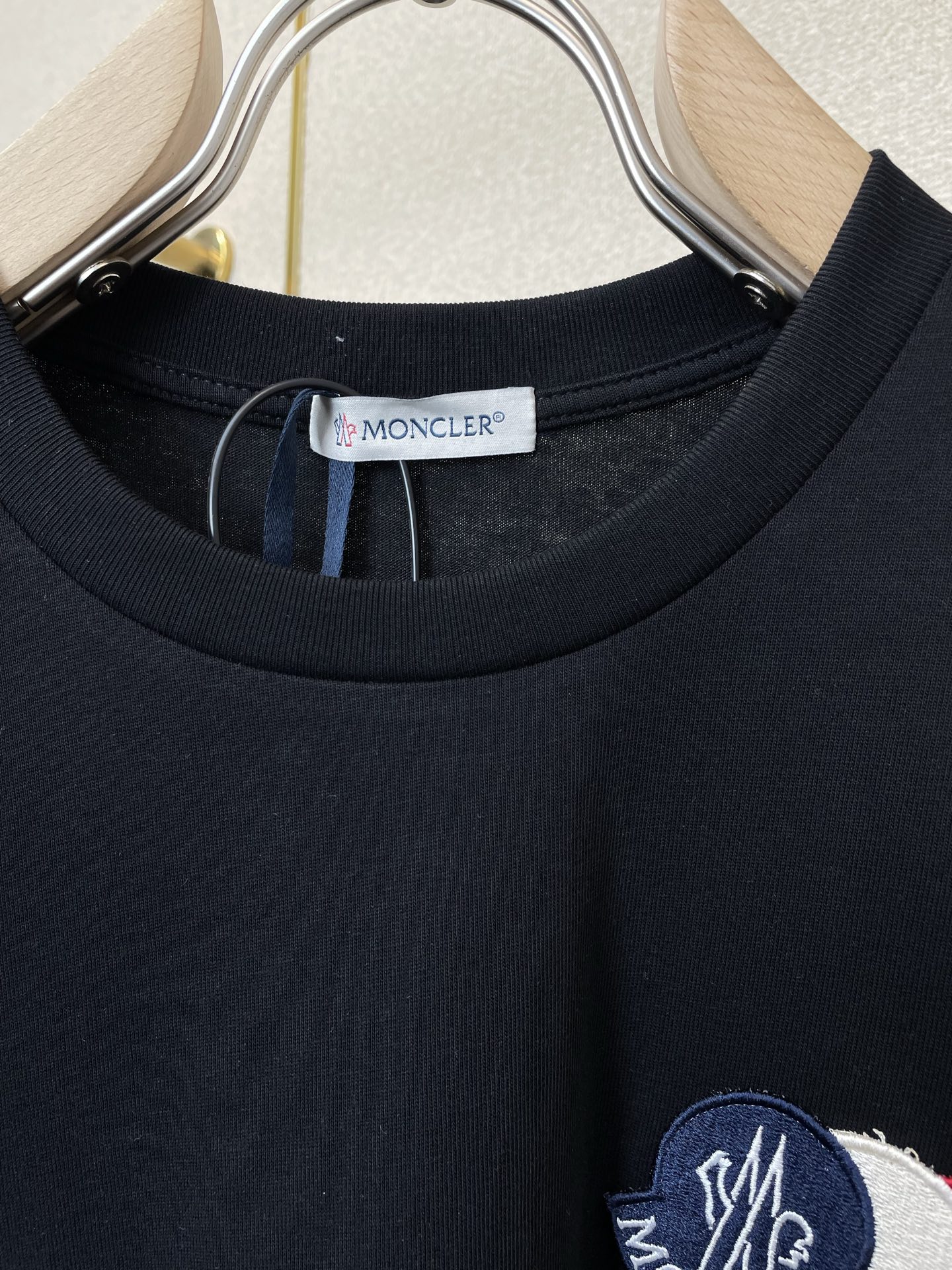 。Moncler蒙口💥砸锅卖铁都要上的新款新款原单男士休闲短袖 高端定制 高端版本 时尚百搭爆款⚠️⚠️