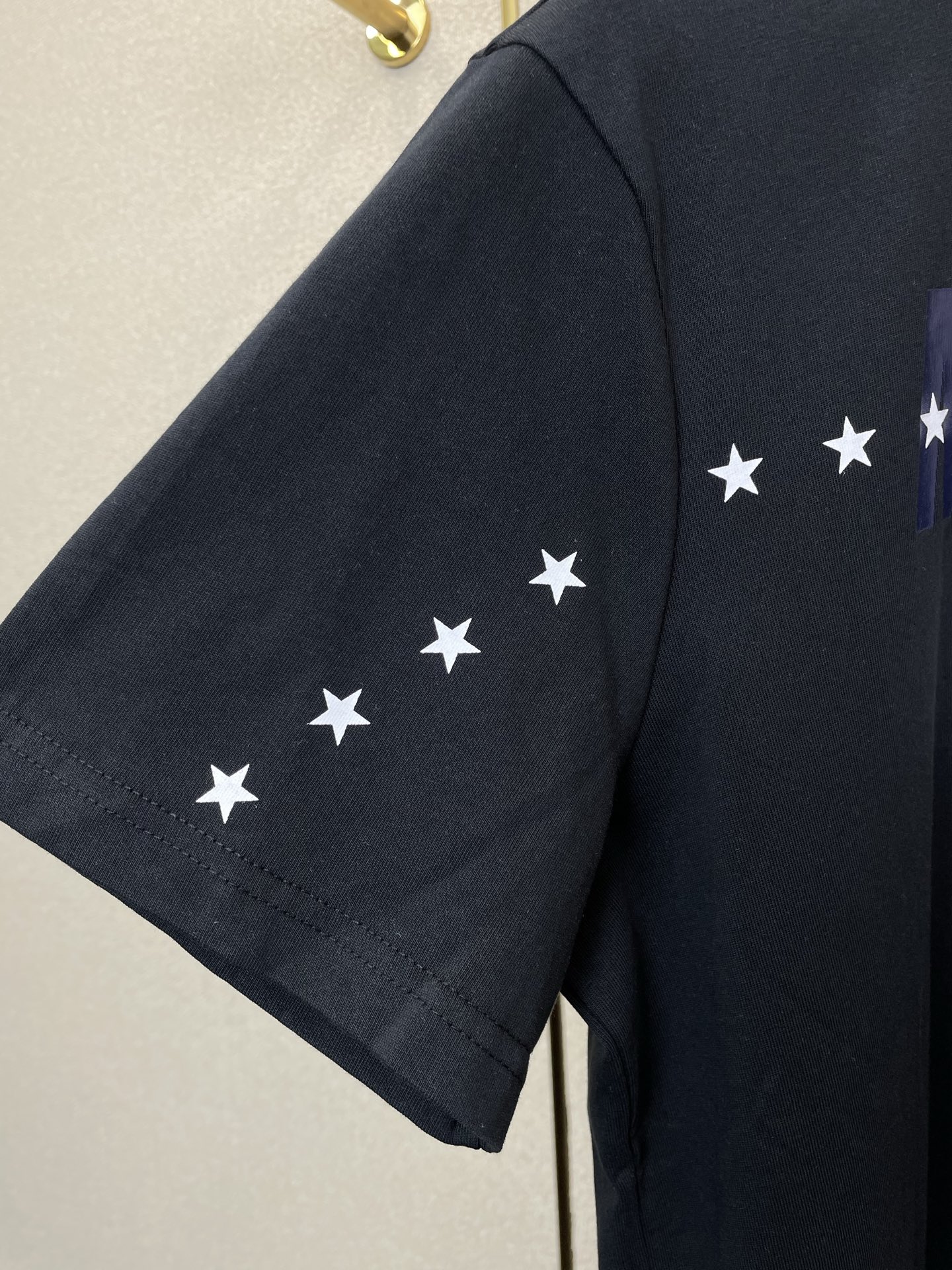 。Moncler蒙口💥砸锅卖铁都要上的新款新款原单男士休闲短袖 高端定制 高端版本 时尚百搭爆款⚠️⚠️