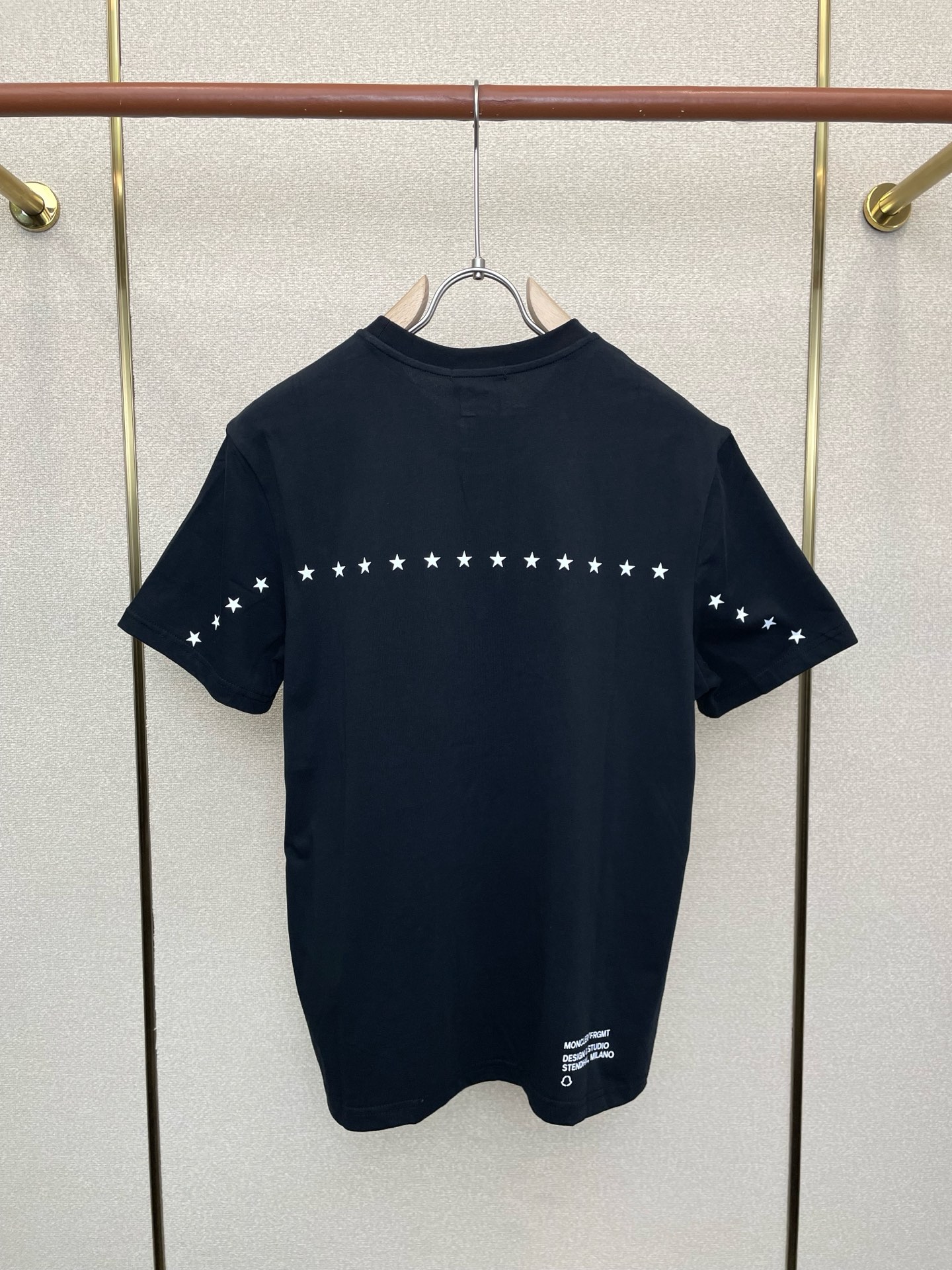 。Moncler蒙口💥砸锅卖铁都要上的新款新款原单男士休闲短袖 高端定制 高端版本 时尚百搭爆款⚠️⚠️