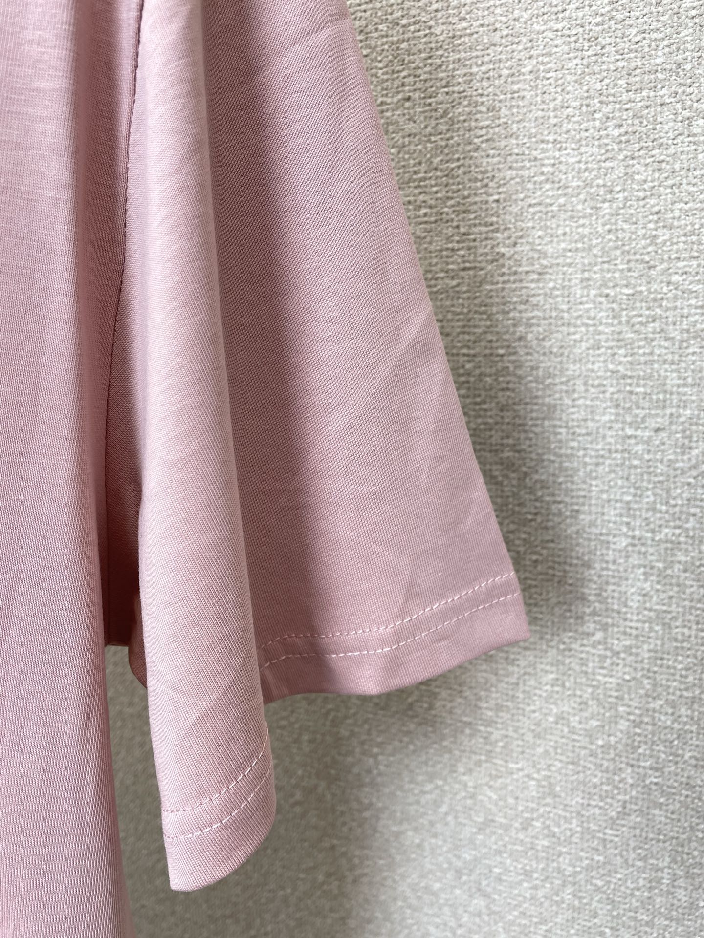 。Louis Vuitton路易威登💥砸锅卖铁都要上的新款新款原单男士休闲短袖 高端定制 高端版本 时尚