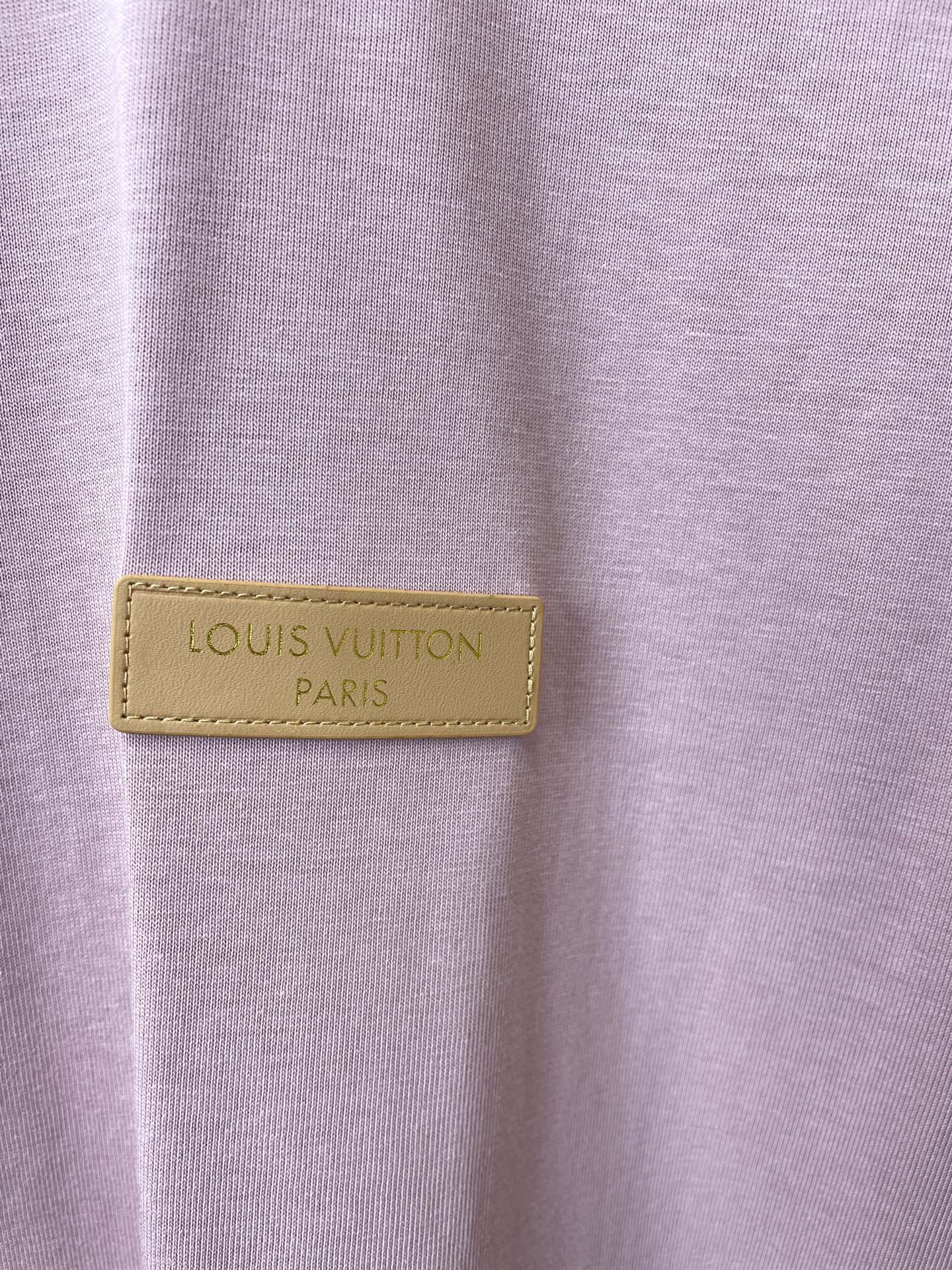 。Louis Vuitton路易威登💥砸锅卖铁都要上的新款新款原单男士休闲短袖 高端定制 高端版本 时尚