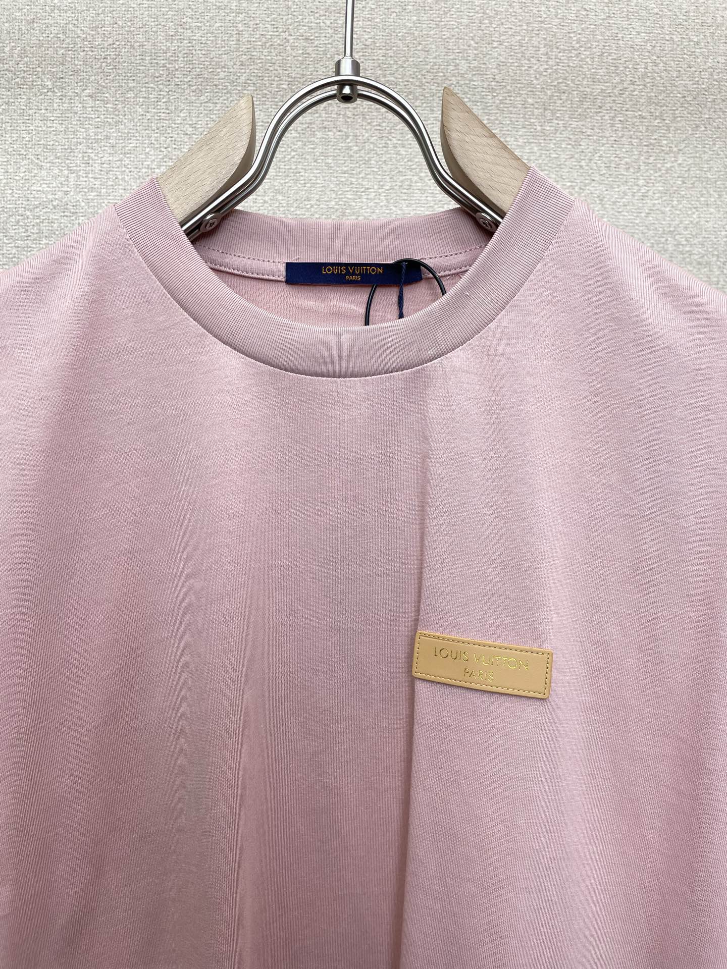 。Louis Vuitton路易威登💥砸锅卖铁都要上的新款新款原单男士休闲短袖 高端定制 高端版本 时尚