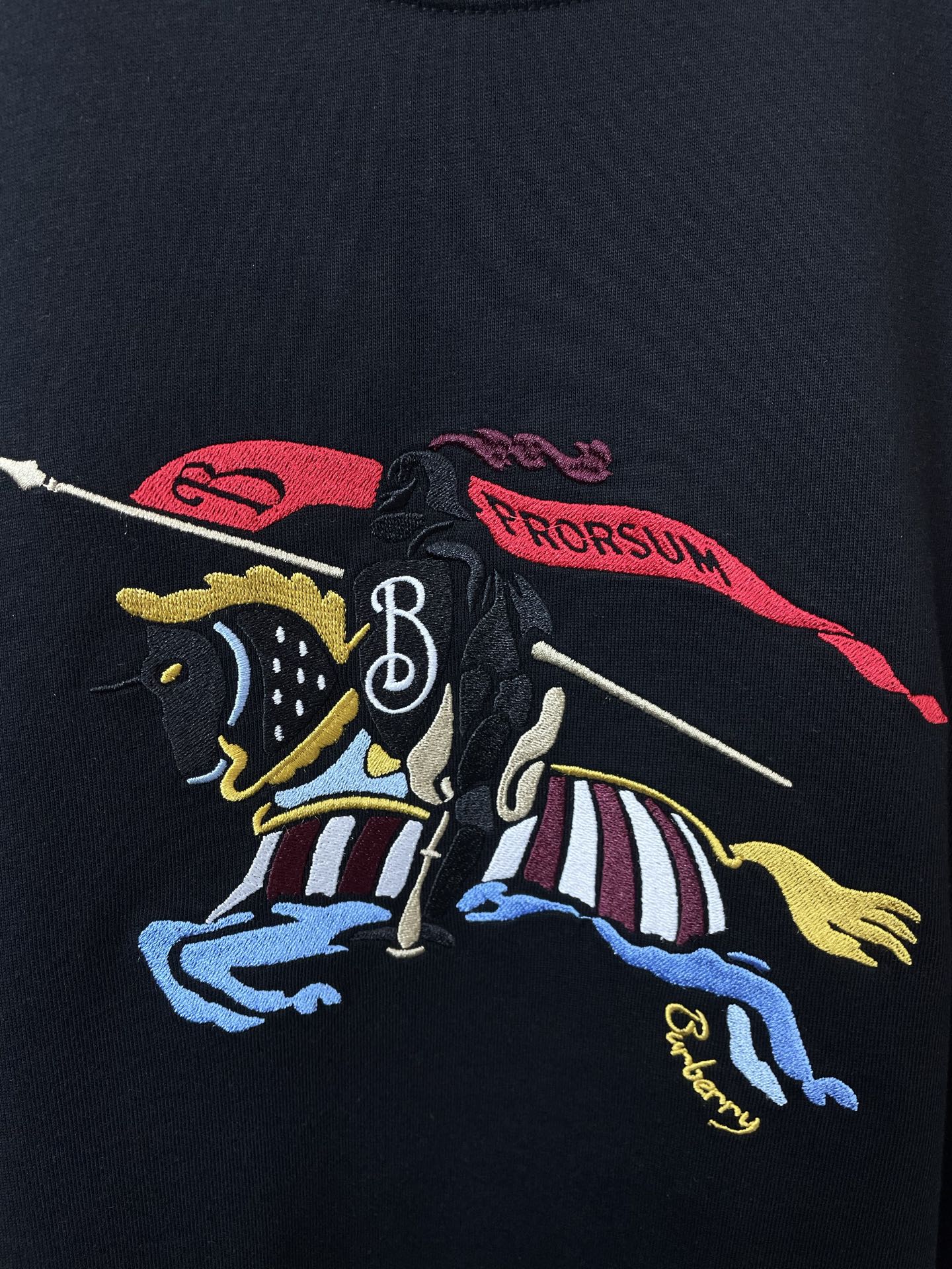 。Burberry巴宝莉💥砸锅卖铁都要上的新款新款男士休闲短袖 高端定制 高端版本 时尚百搭爆款⚠️⚠️