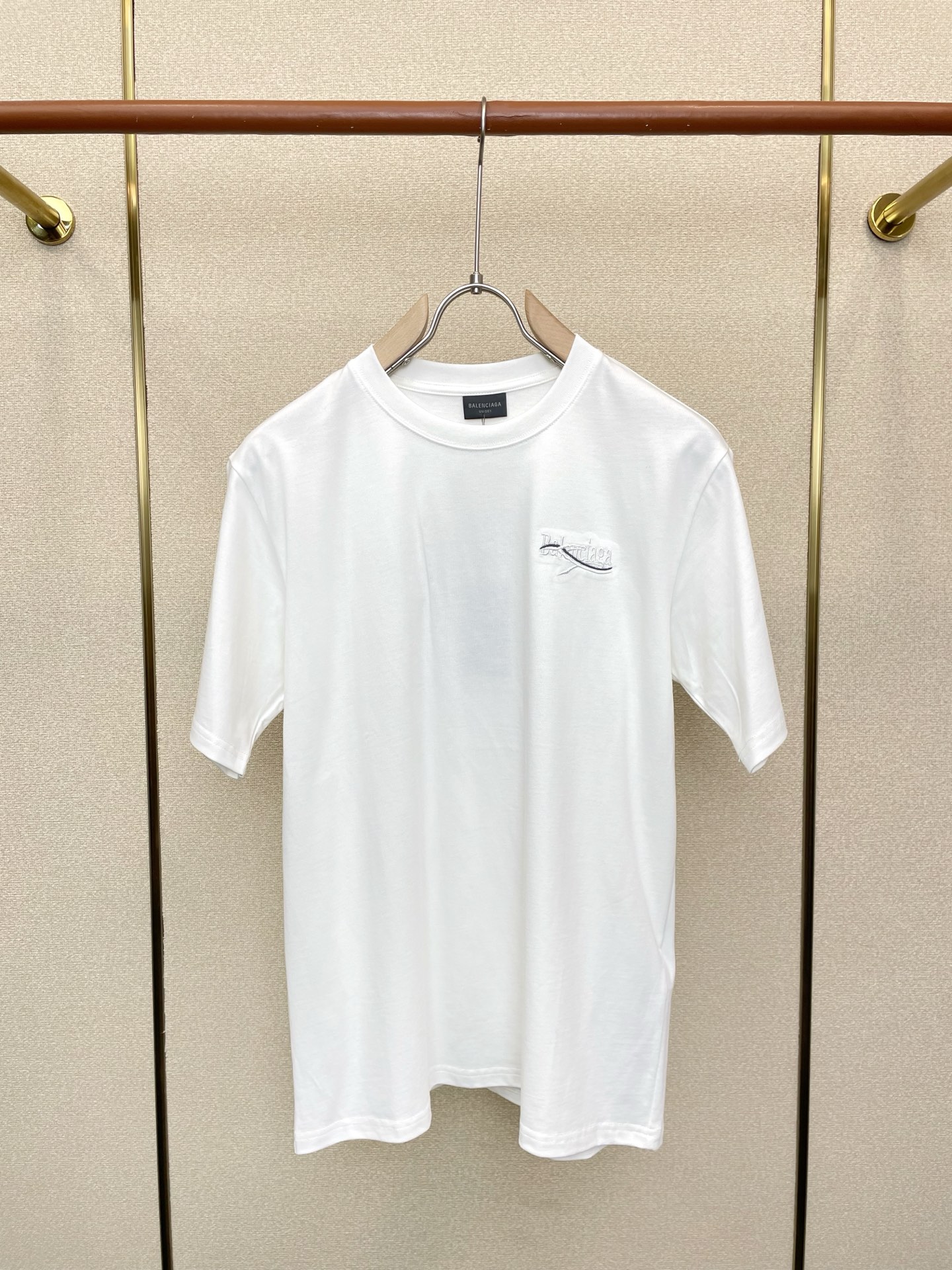 。Balenciaga巴黎世家💥砸锅卖铁都要上的新款新款男士休闲短袖 高端定制 高端版本 时尚百搭爆款⚠