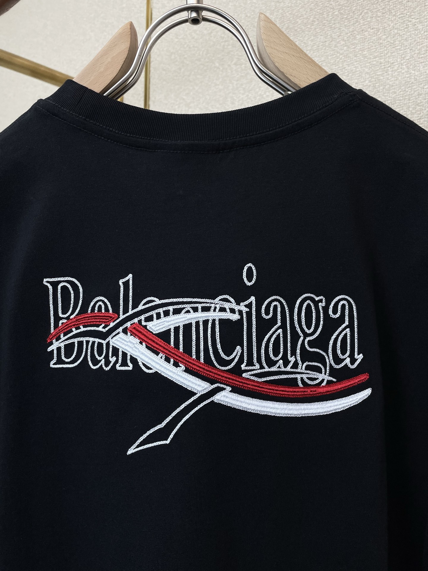 。Balenciaga巴黎世家💥砸锅卖铁都要上的新款新款男士休闲短袖 高端定制 高端版本 时尚百搭爆款⚠