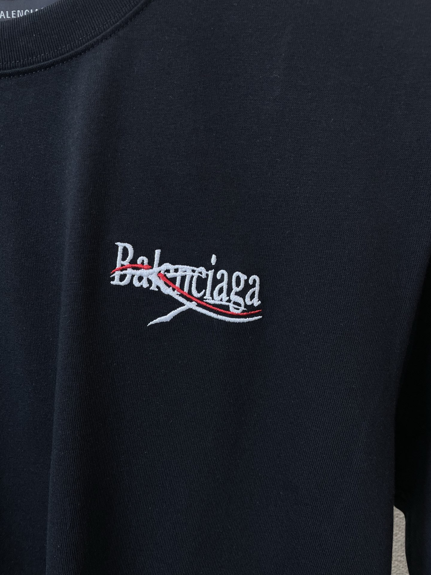 。Balenciaga巴黎世家💥砸锅卖铁都要上的新款新款男士休闲短袖 高端定制 高端版本 时尚百搭爆款⚠