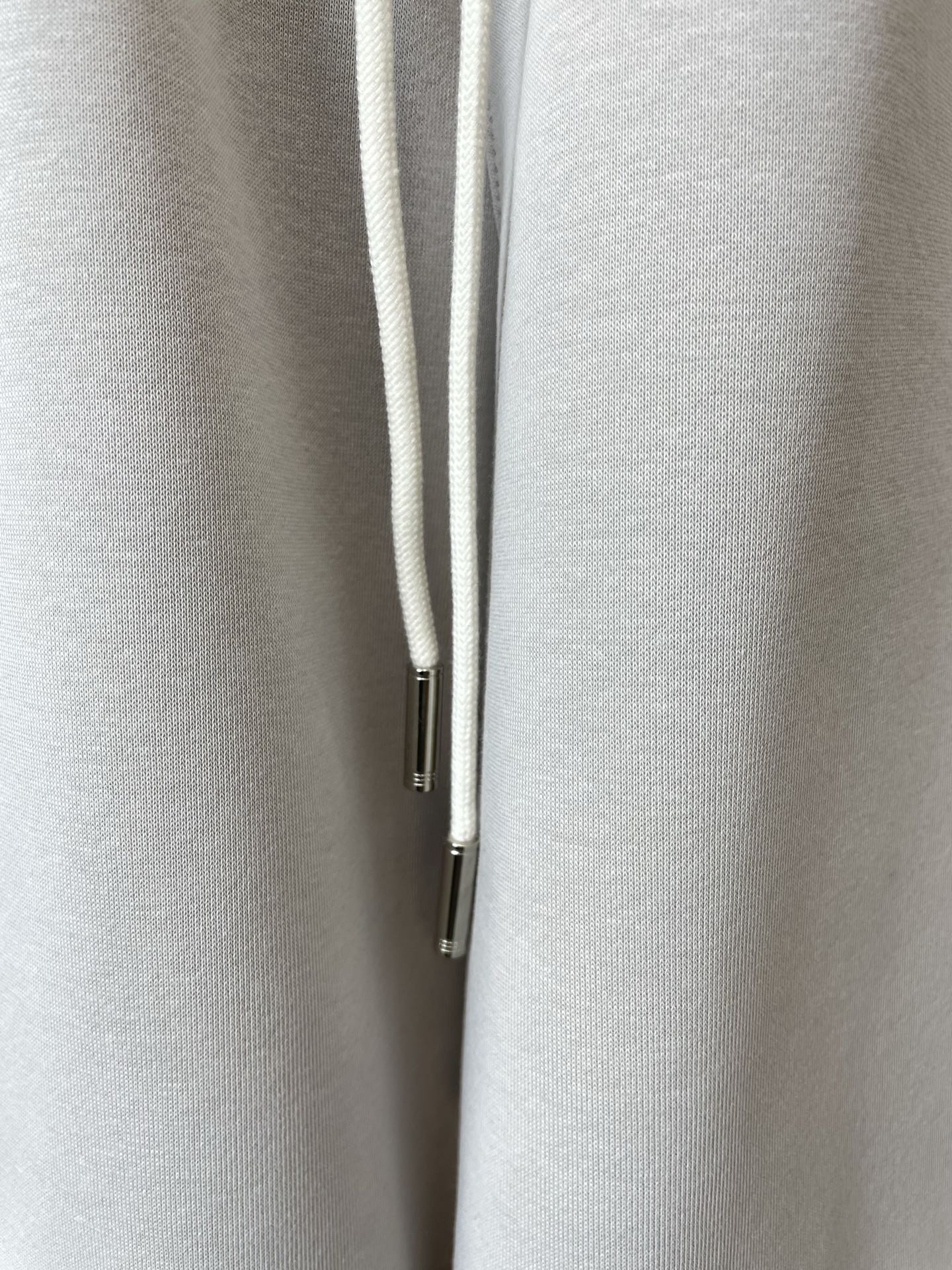 。Louis Vuitton路易威登💥砸锅卖铁都要上的新款新款休闲短裤🩳高端版本！专柜定制面料 透气舒适