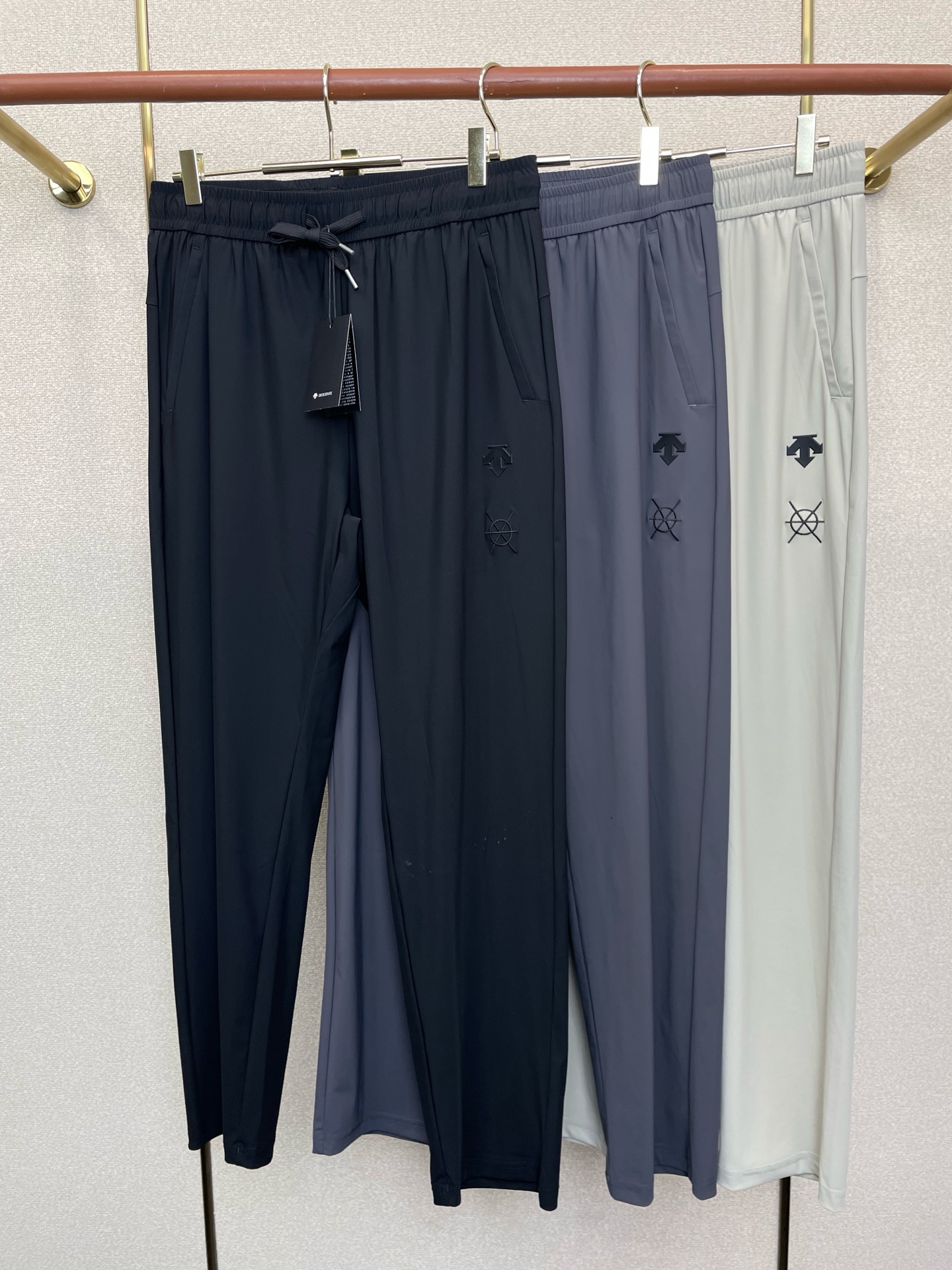 。DESCENTE迪桑特💥砸锅卖铁都要上的新款新款原单男士休闲裤 高端定制 高端版本 时尚百搭爆款⚠️⚠