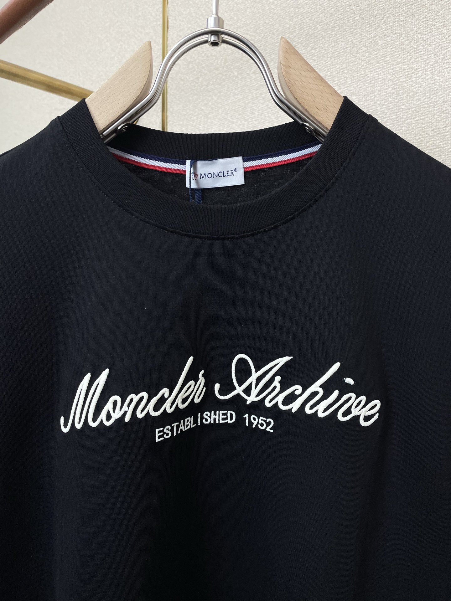 。Moncler蒙口💥砸锅卖铁都要上的新款新款原单男士休闲短袖 高端定制 高端版本 时尚百搭爆款⚠️⚠️