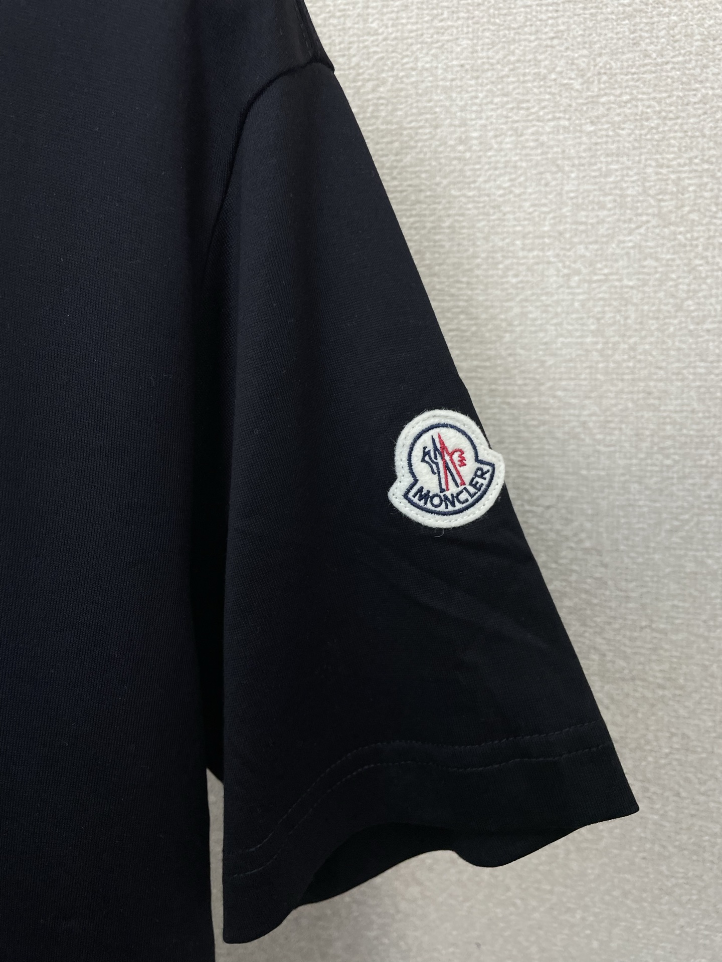 。Moncler蒙口💥砸锅卖铁都要上的新款新款原单男士休闲短袖 高端定制 高端版本 时尚百搭爆款⚠️⚠️