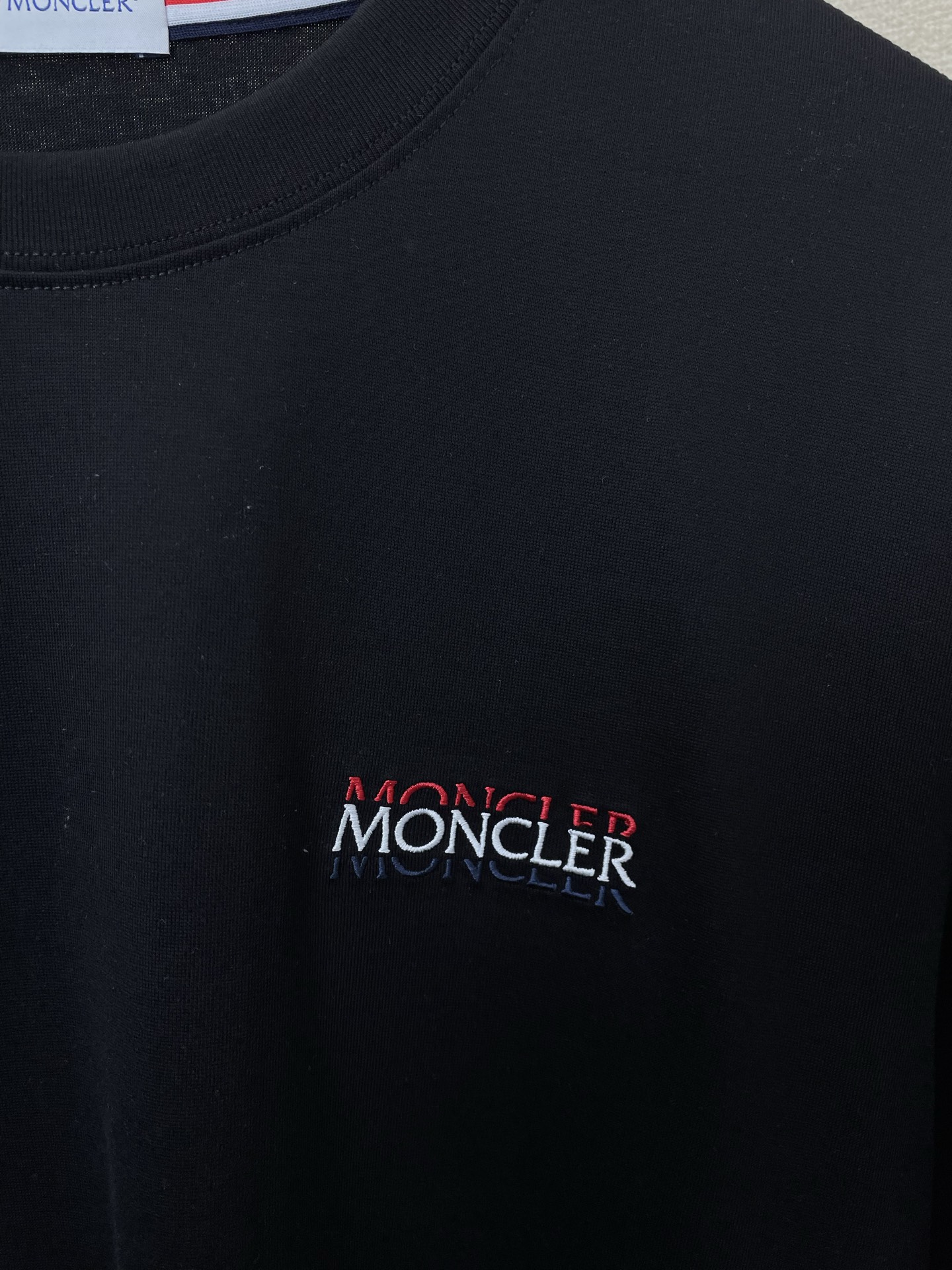 。Moncler蒙口💥砸锅卖铁都要上的新款新款原单男士休闲短袖 高端定制 高端版本 时尚百搭爆款⚠️⚠️