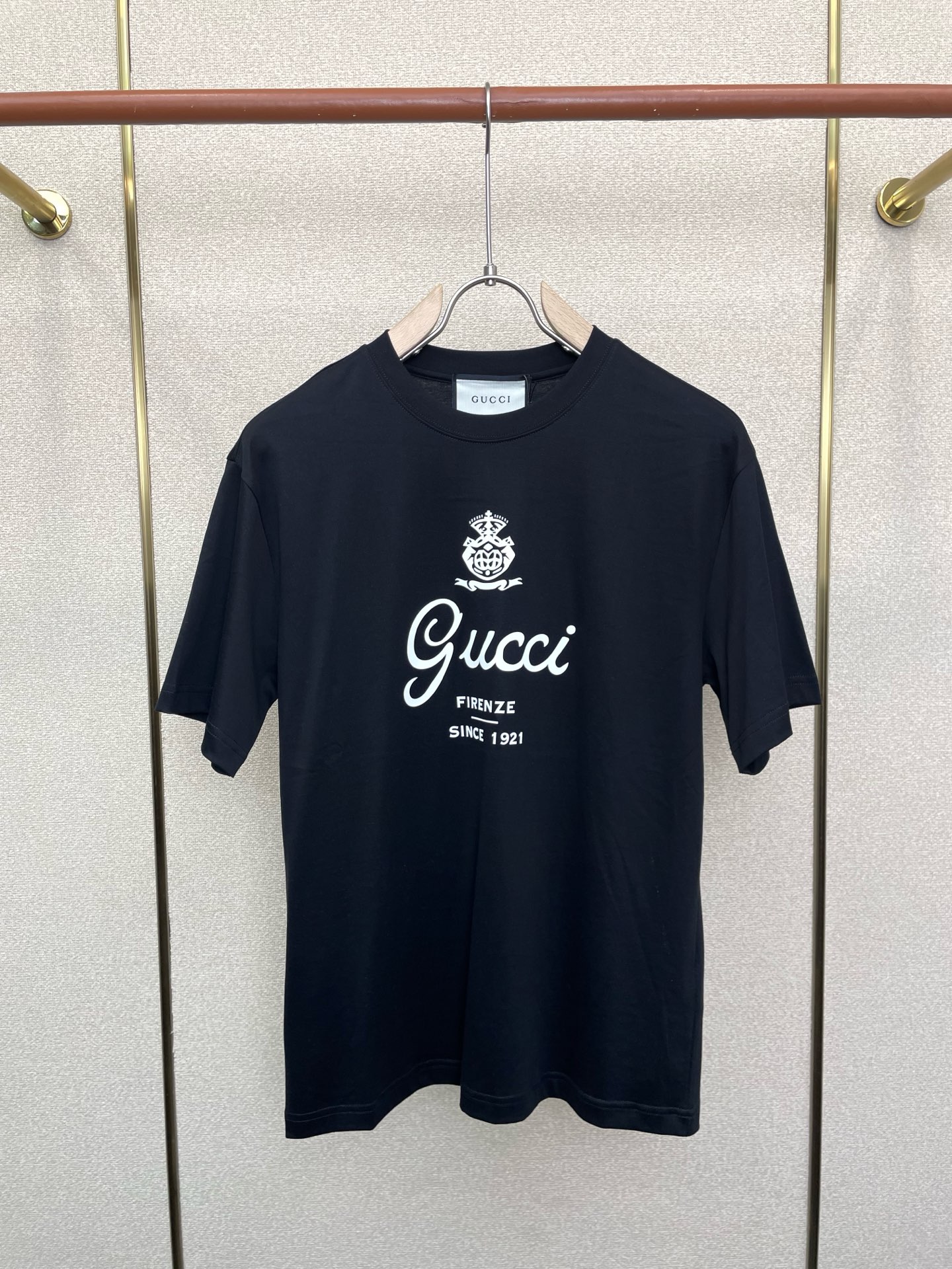 。Gucci古驰💥砸锅卖铁都要上的新款新款原单男士休闲短袖 高端定制 高端版本 时尚百搭爆款⚠️⚠️✨✨