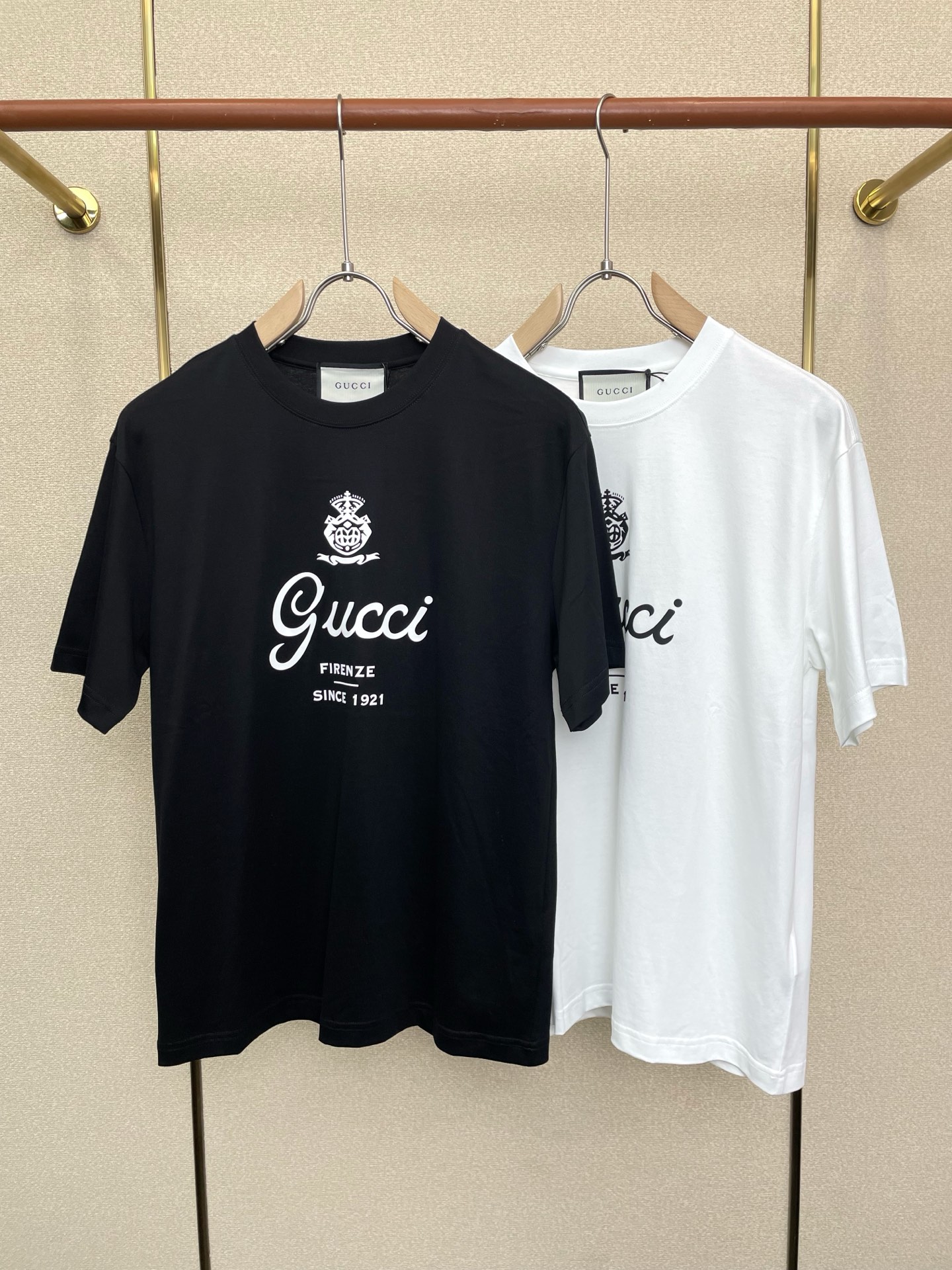 。Gucci古驰💥砸锅卖铁都要上的新款新款原单男士休闲短袖 高端定制 高端版本 时尚百搭爆款⚠️⚠️✨✨