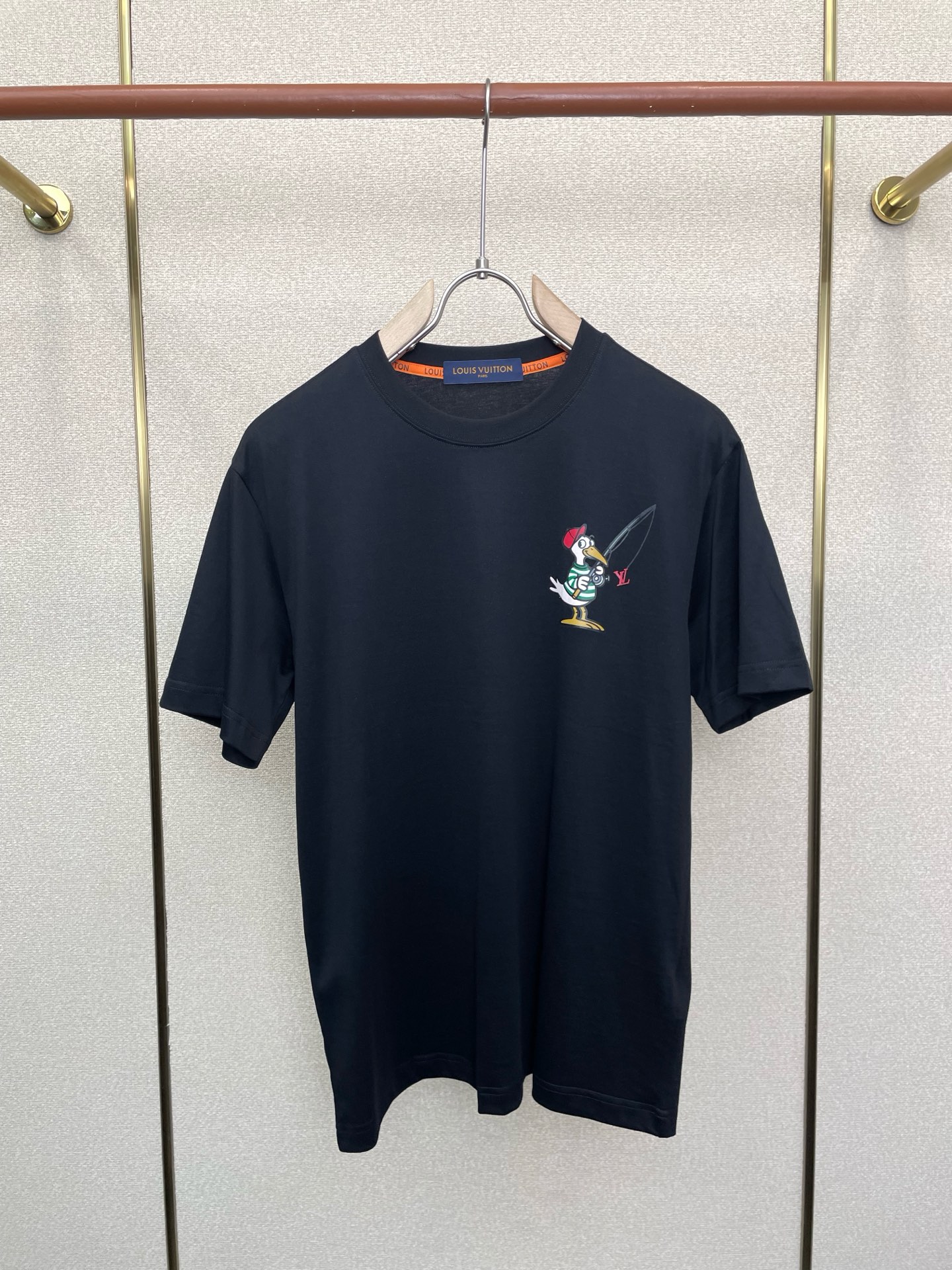 。Louis Vuitton路易威登💥砸锅卖铁都要上的新款新款原单男士休闲短袖 高端定制 高端版本 时尚