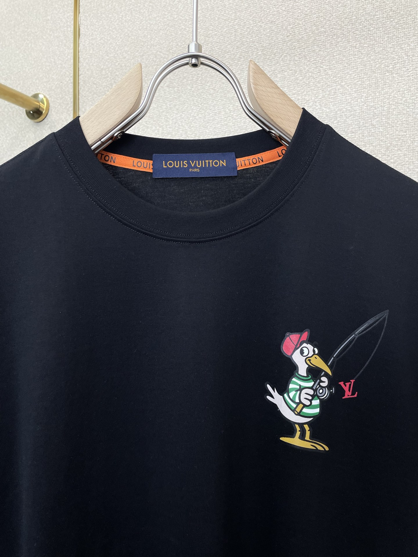 。Louis Vuitton路易威登💥砸锅卖铁都要上的新款新款原单男士休闲短袖 高端定制 高端版本 时尚