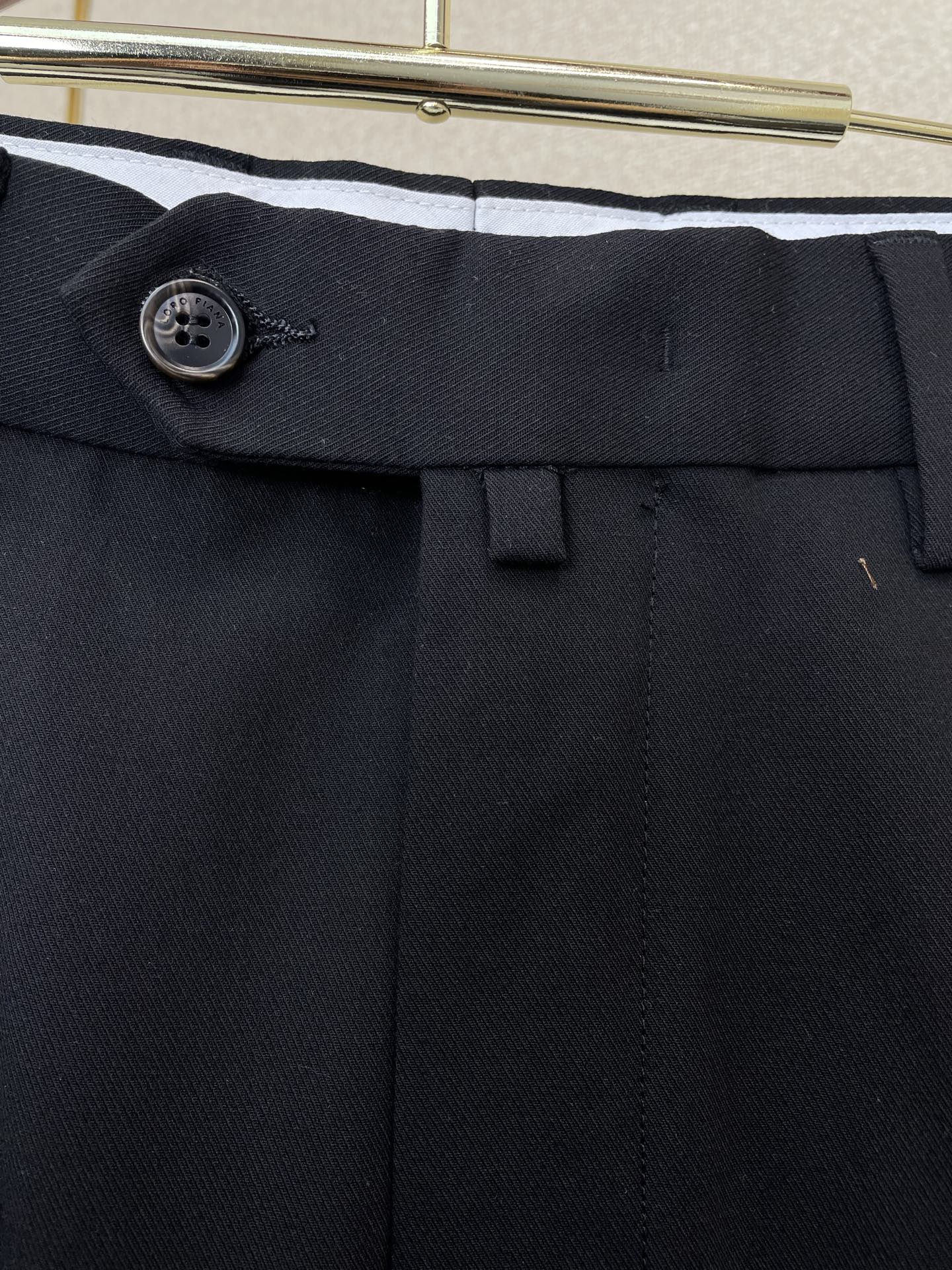 。Loro Piana-Loro Piana 诺悠翩雅💥砸锅卖铁都要上的新款新款休闲裤 高端版本！专柜定