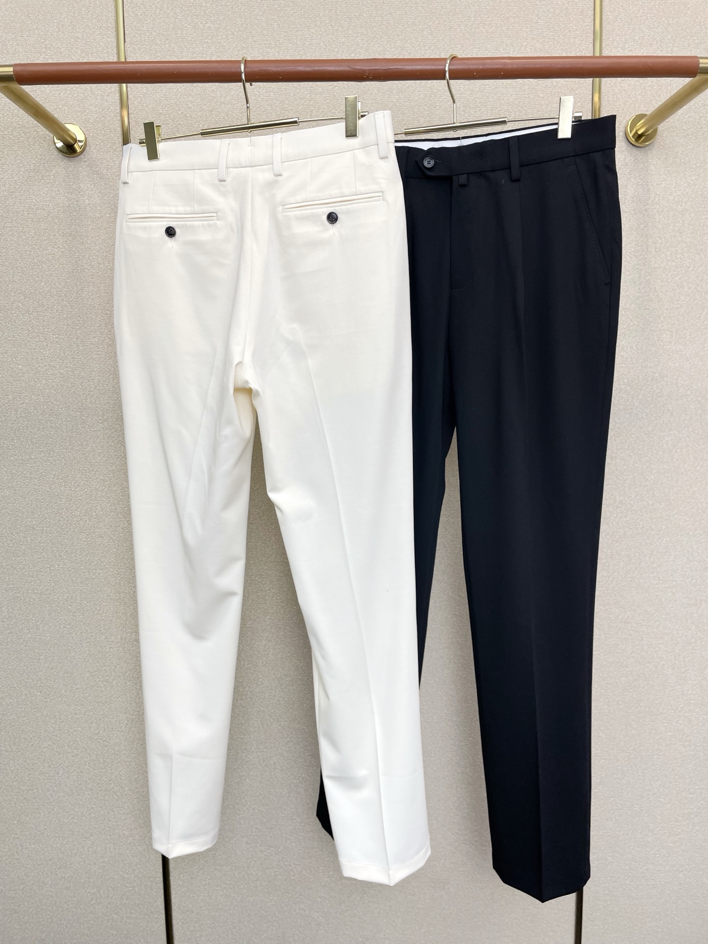 。Loro Piana-Loro Piana 诺悠翩雅💥砸锅卖铁都要上的新款新款休闲裤 高端版本！专柜定