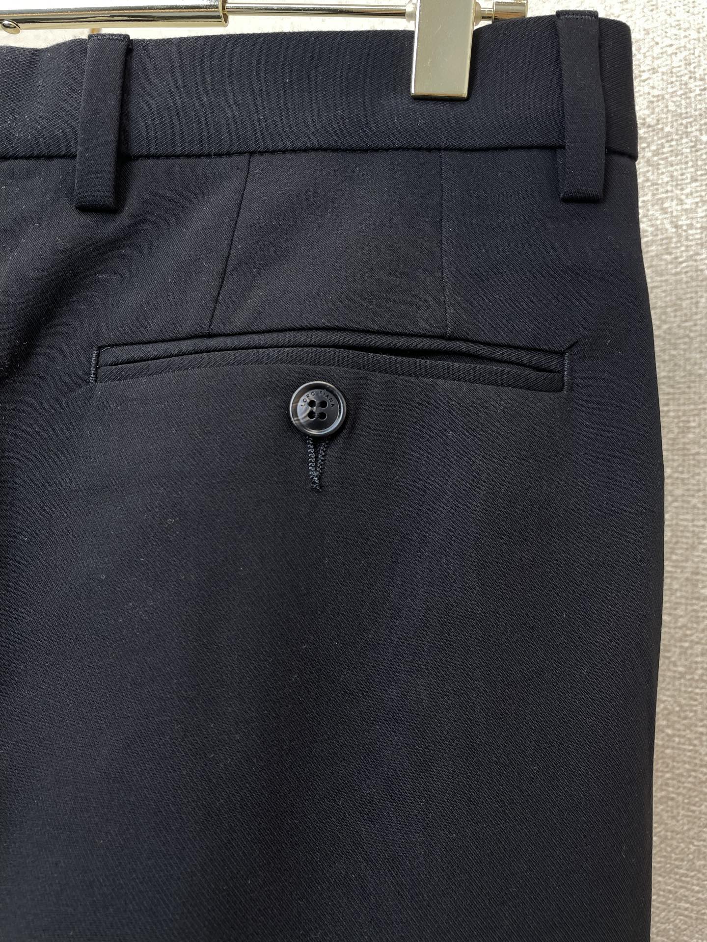 。Loro Piana-Loro Piana 诺悠翩雅💥砸锅卖铁都要上的新款新款休闲裤 高端版本！专柜定