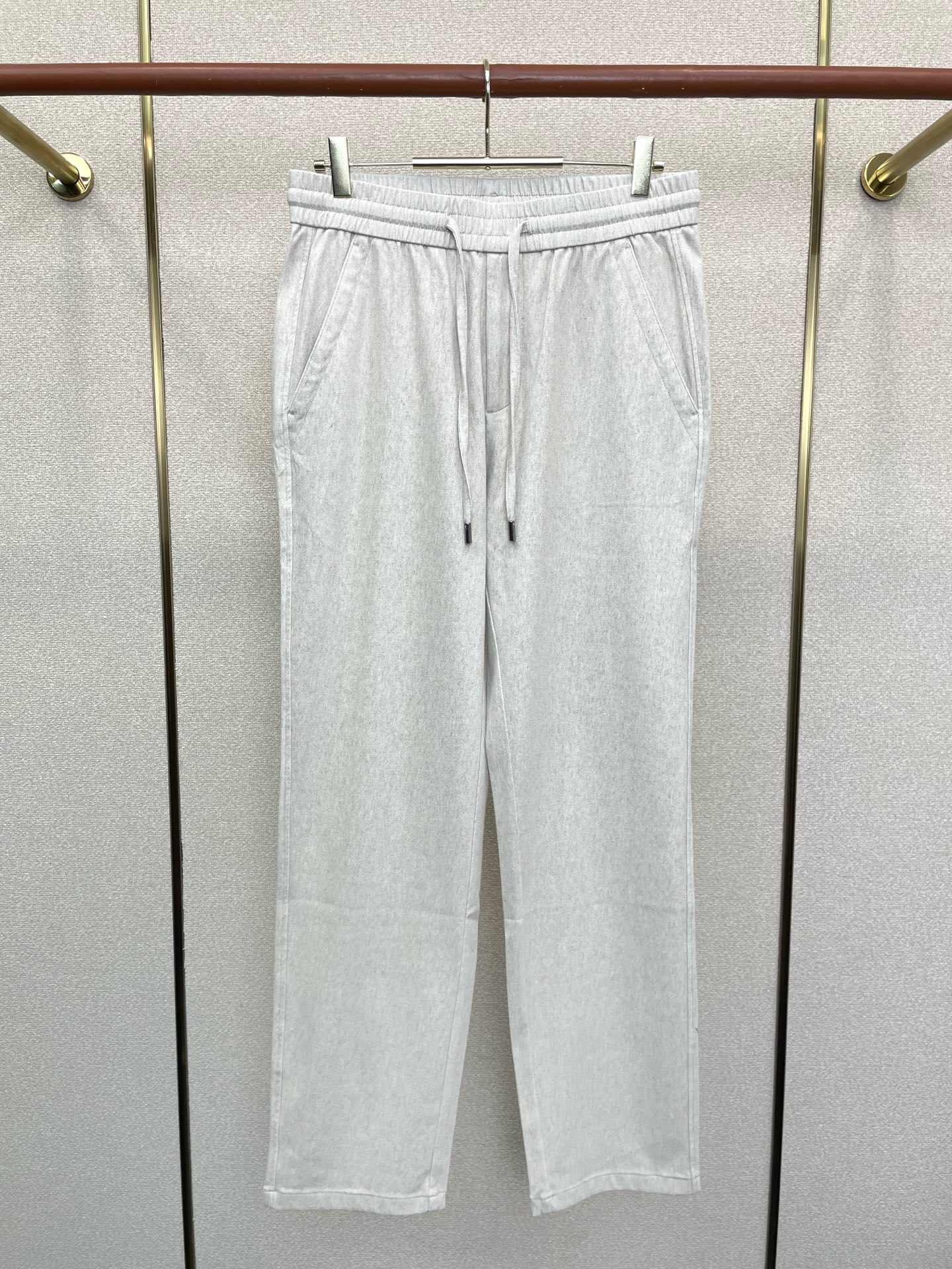 。Louis Vuitton路易威登💥砸锅卖铁都要上的新款新款 休闲裤 高端版本！专柜定制面料 透气舒适