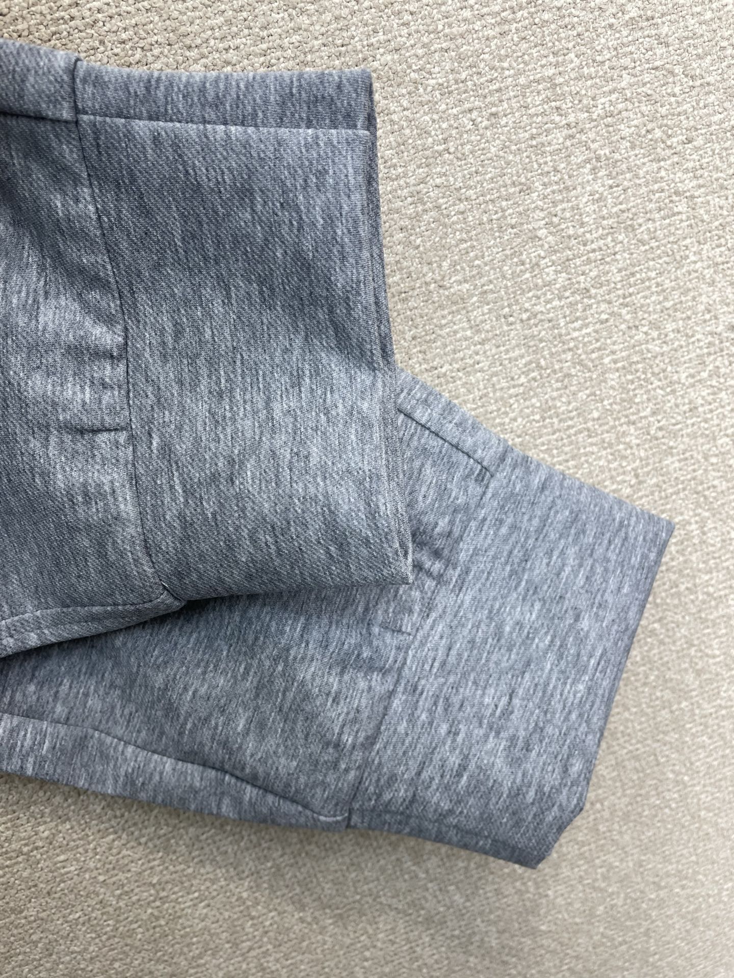 。Moncler蒙口💥砸锅卖铁都要上的新款新款 休闲裤 高端版本！专柜定制面料 透气舒适度高，细节无可挑