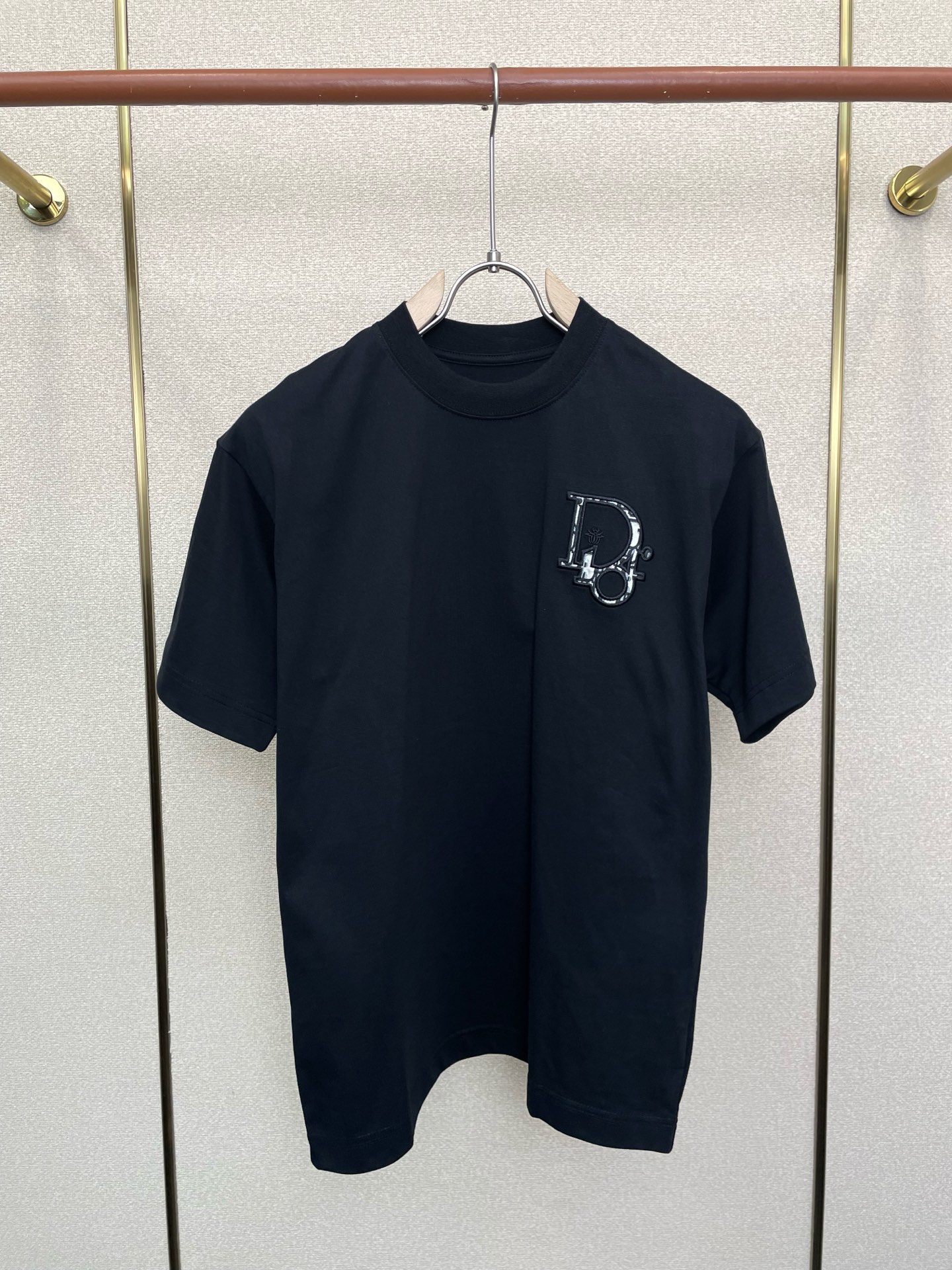 。Dior迪奥💥砸锅卖铁都要上的新款新款原单男士休闲短袖 高端定制 高端版本 时尚百搭爆款⚠️⚠️✨✨进