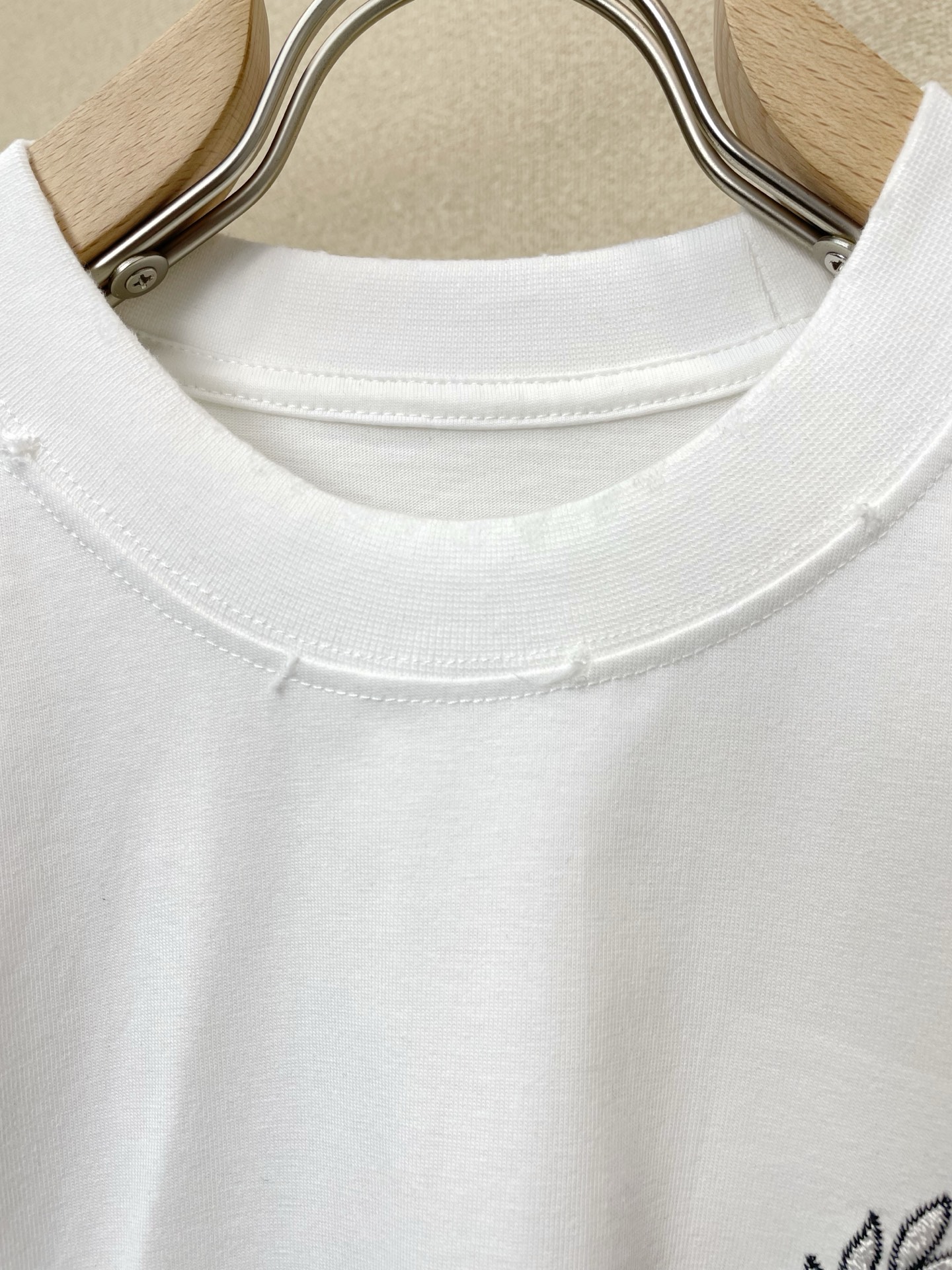 。BALENCIAGA巴黎世家💥砸锅卖铁都要上的新款新款原单男士休闲短袖 高端定制 高端版本 时尚百搭爆