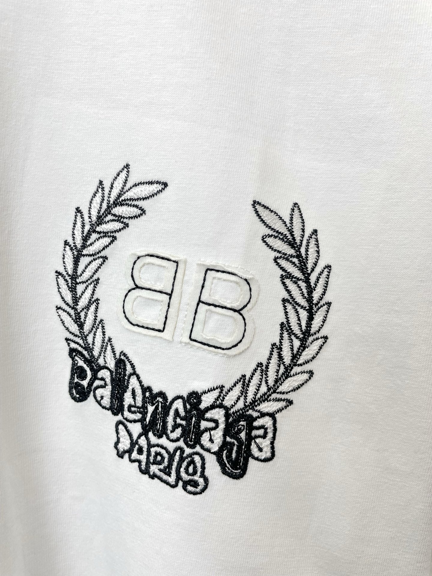 。BALENCIAGA巴黎世家💥砸锅卖铁都要上的新款新款原单男士休闲短袖 高端定制 高端版本 时尚百搭爆