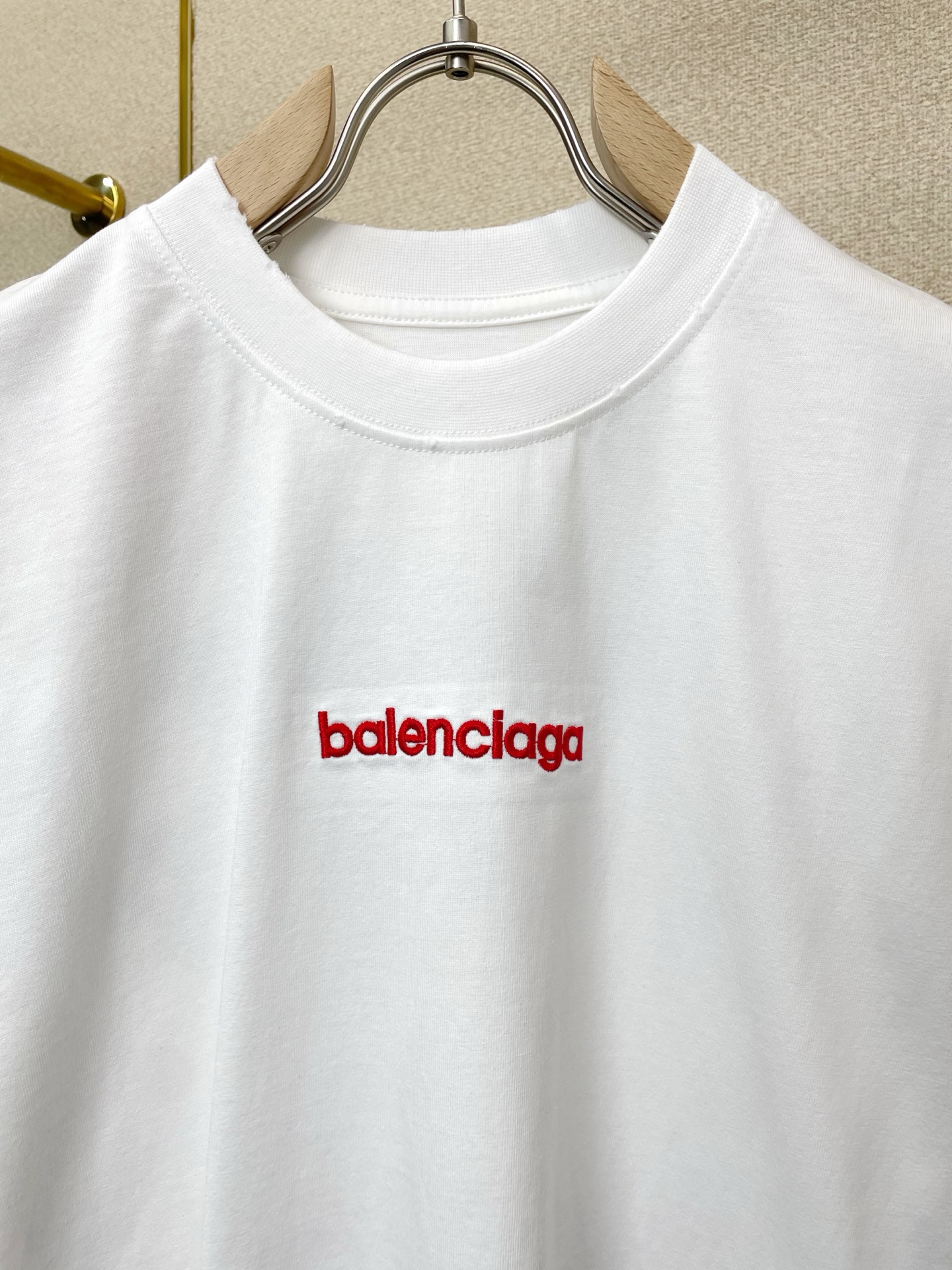。BALENCIAGA巴黎世家💥砸锅卖铁都要上的新款新款原单男士休闲短袖 高端定制 高端版本 时尚百搭爆