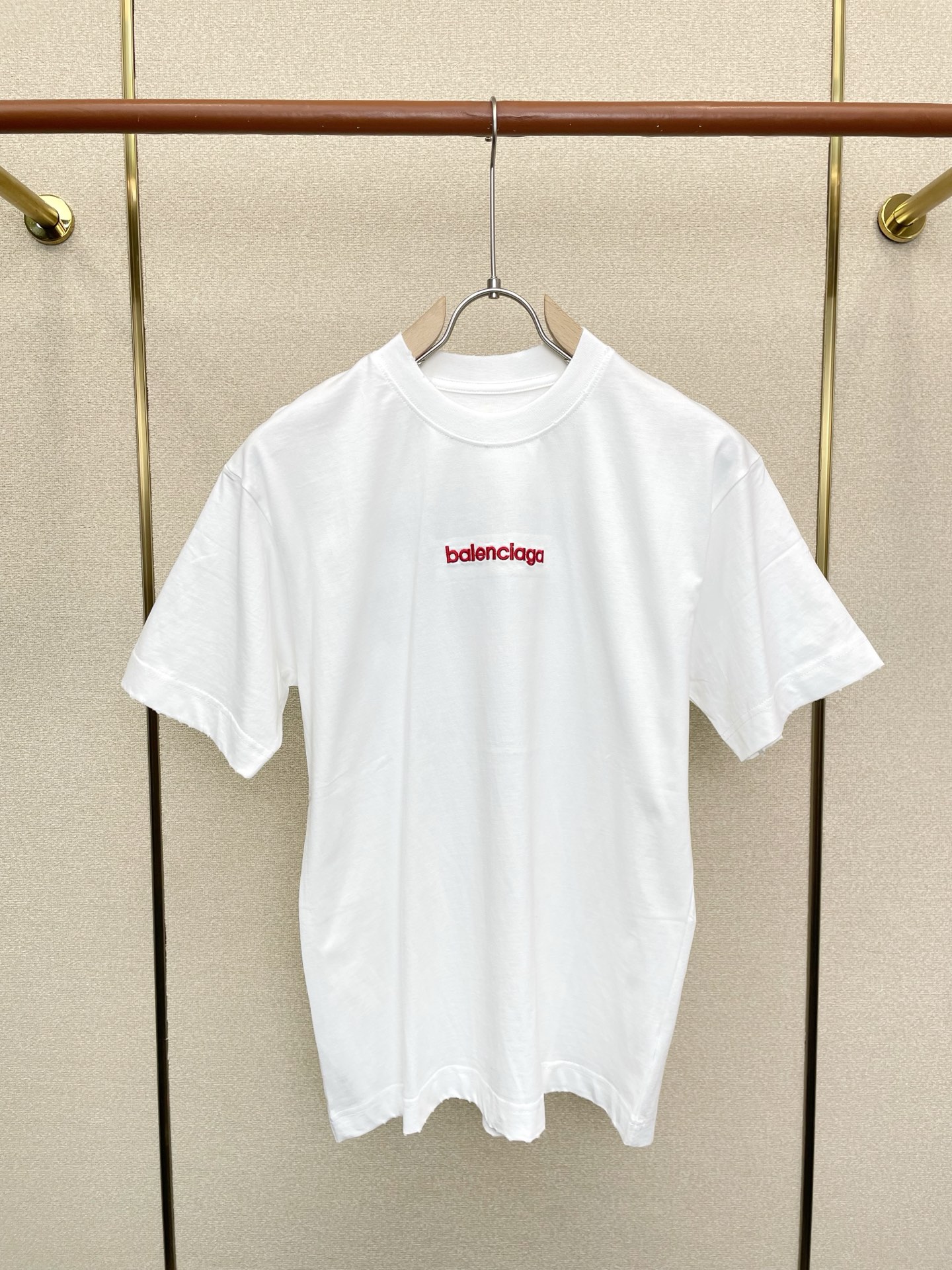 。BALENCIAGA巴黎世家💥砸锅卖铁都要上的新款新款原单男士休闲短袖 高端定制 高端版本 时尚百搭爆