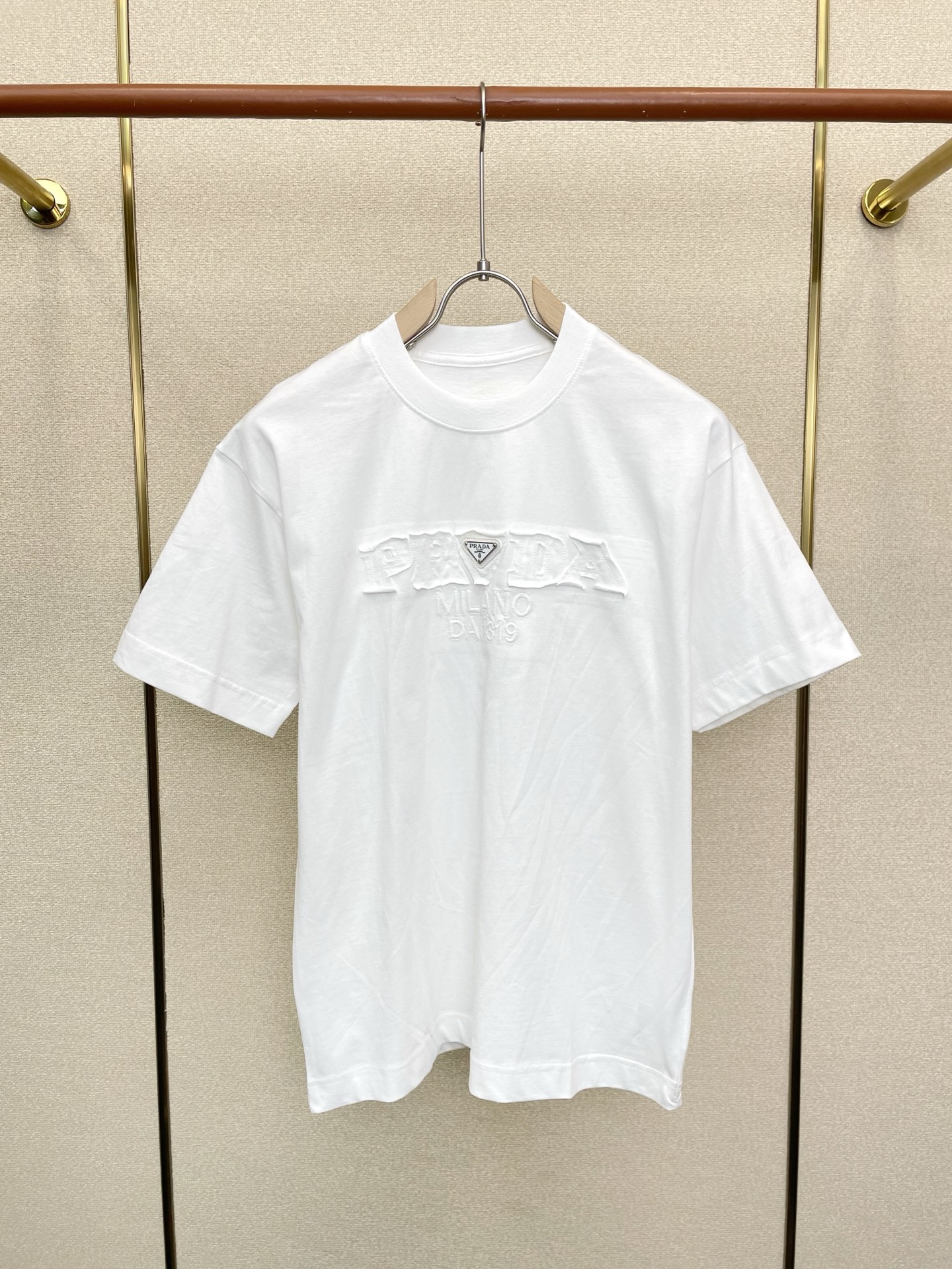 。Prada普拉达💥砸锅卖铁都要上的新款新款原单男士休闲短袖 高端定制 高端版本 时尚百搭爆款⚠️⚠️✨