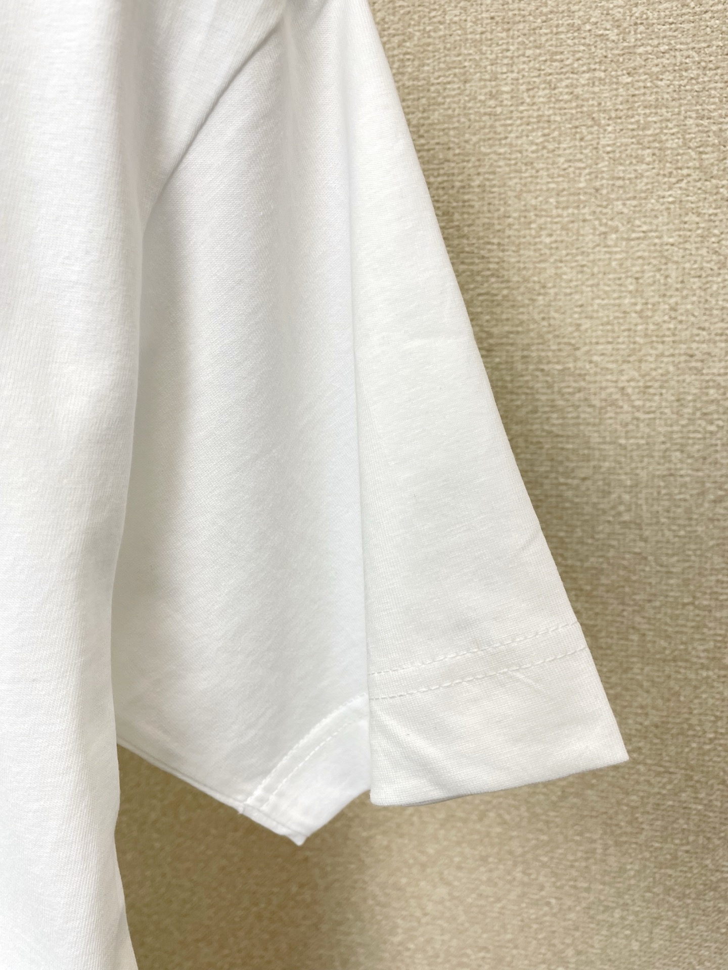 。Louis Vuitton路易威登💥砸锅卖铁都要上的新款新款原单男士休闲短袖 高端定制 高端版本 时尚