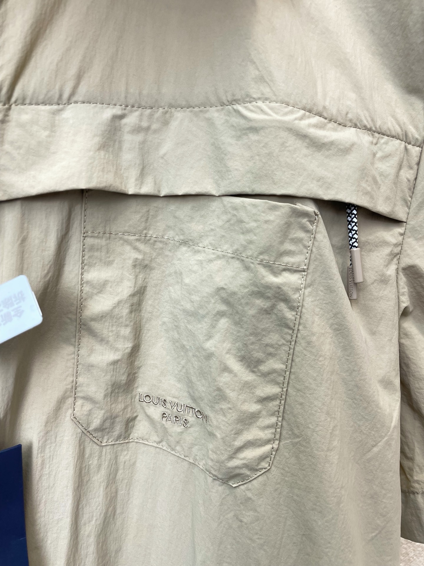 。Louis Vuitton路易威登💥砸锅卖铁都要上的新款新款原单男士休闲长袖外套 拉链开襟露营短袖衬衫