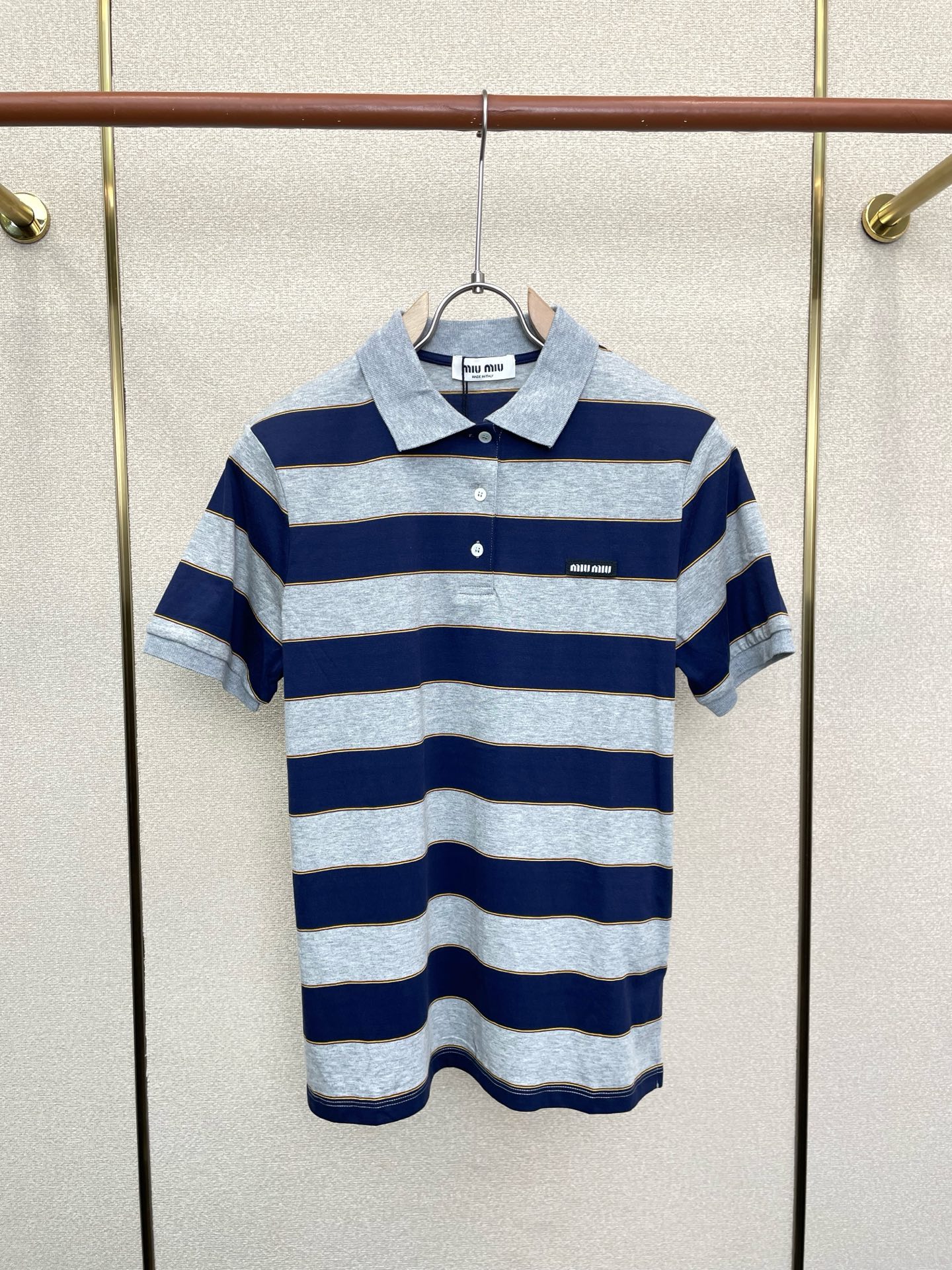 。MIUMIU谬谬💥砸锅卖铁都要上的新款新款原单男士休闲短袖 高端定制 高端版本 时尚百搭爆款⚠️⚠️✨