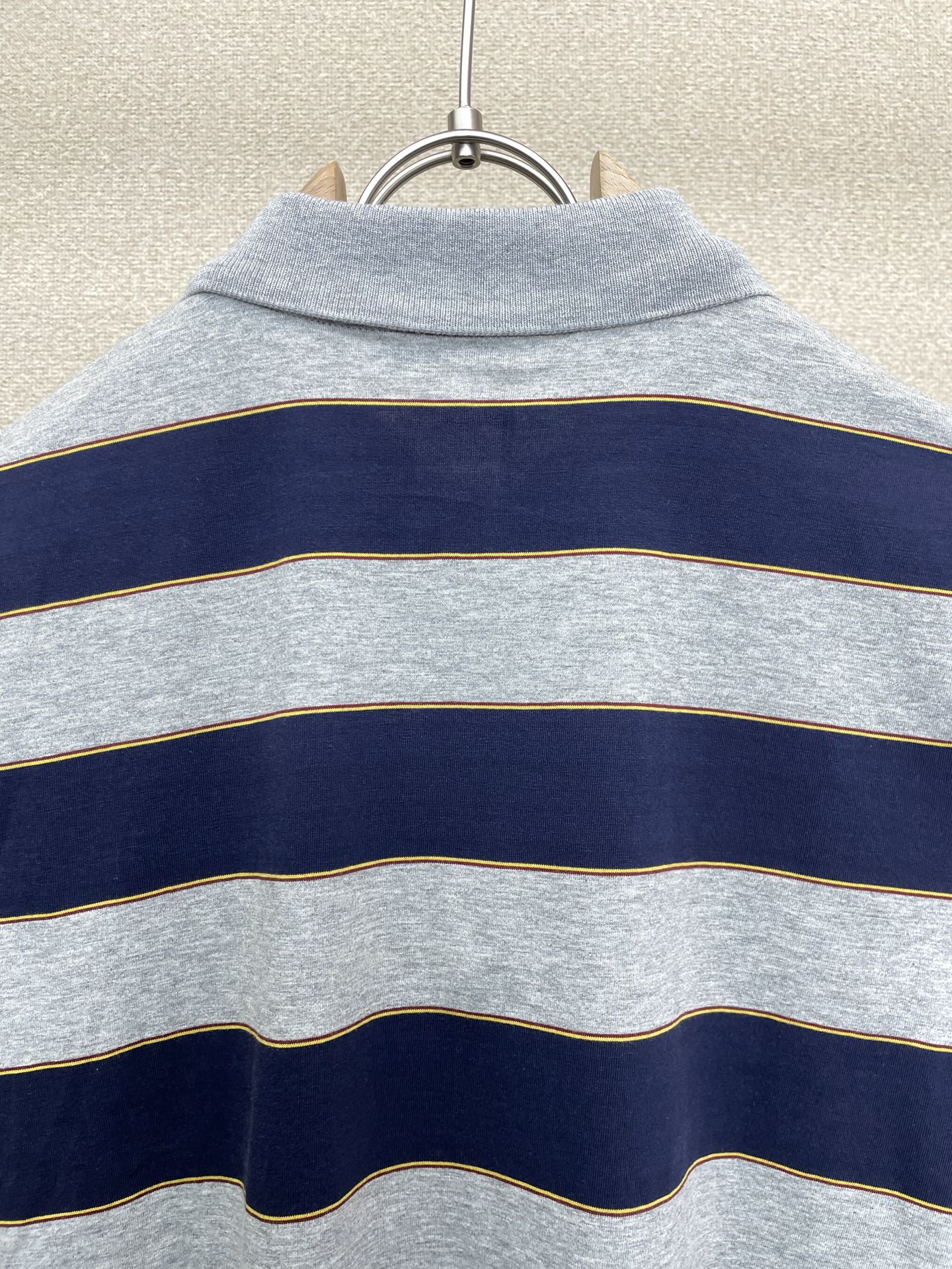 。MIUMIU谬谬💥砸锅卖铁都要上的新款新款原单男士休闲短袖 高端定制 高端版本 时尚百搭爆款⚠️⚠️✨