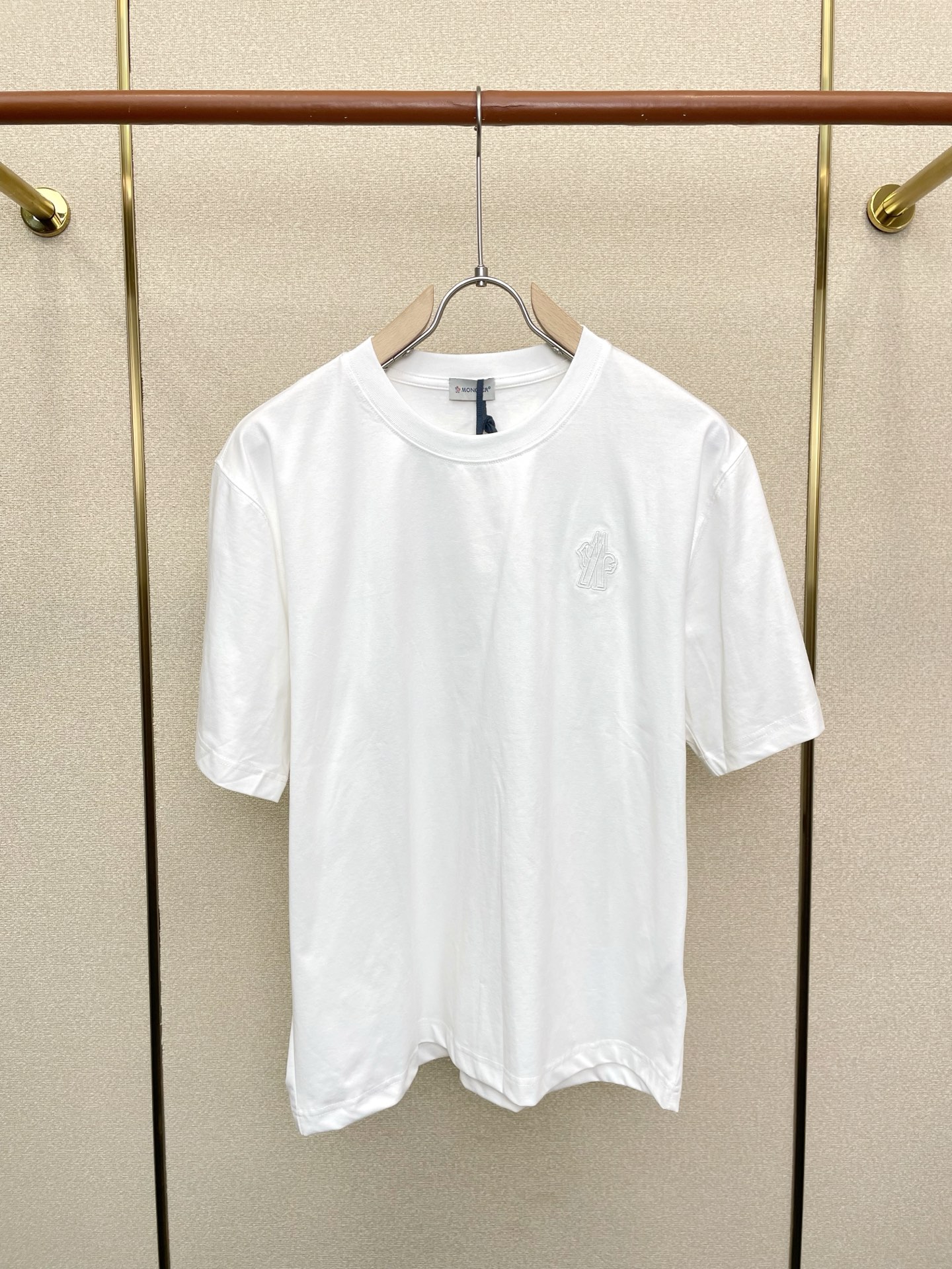 。Moncler蒙口💥砸锅卖铁都要上的新款新款原单男士休闲短袖 高端定制 高端版本 时尚百搭爆款⚠️⚠️