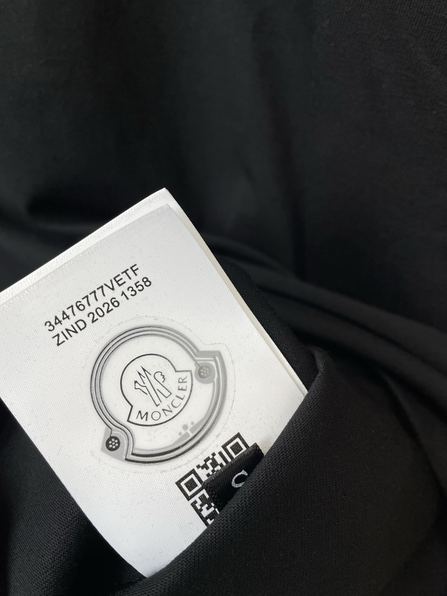 。Moncler蒙口💥砸锅卖铁都要上的新款新款原单男士休闲短袖 高端定制 高端版本 时尚百搭爆款⚠️⚠️