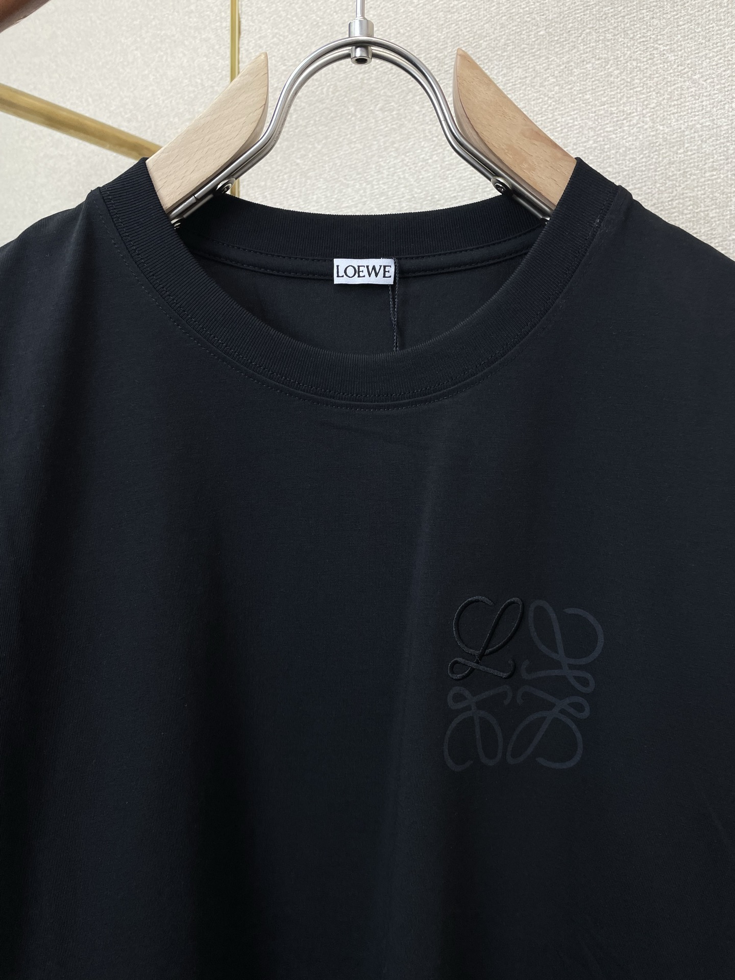 。LOEWE罗意威💥砸锅卖铁都要上的新款新款原单男士休闲短袖 高端定制 高端版本 时尚百搭爆款⚠️⚠️✨