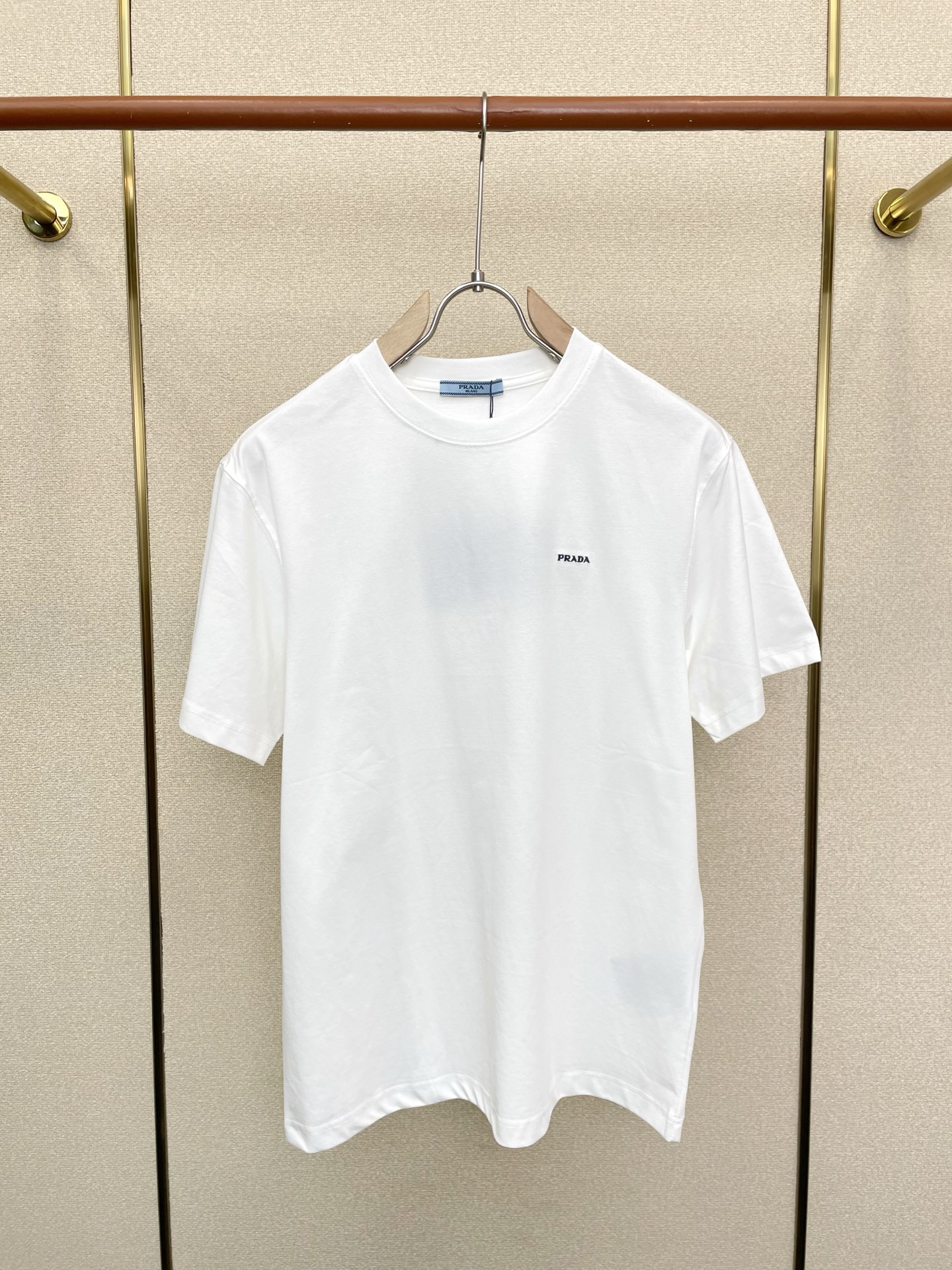 。Prada普拉达💥砸锅卖铁都要上的新款新款原单男士休闲短袖 高端定制 高端版本 时尚百搭爆款⚠️⚠️✨