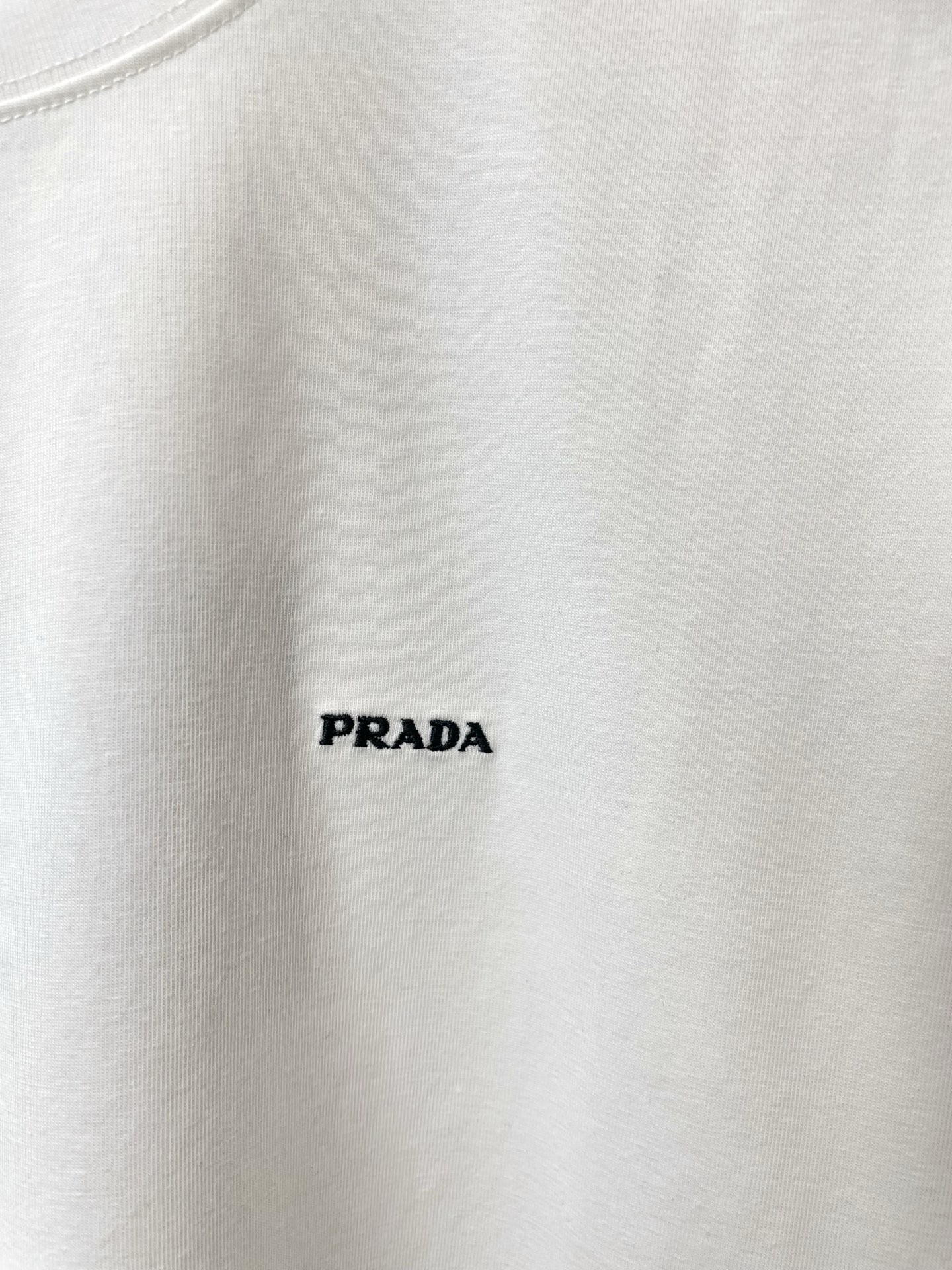 。Prada普拉达💥砸锅卖铁都要上的新款新款原单男士休闲短袖 高端定制 高端版本 时尚百搭爆款⚠️⚠️✨