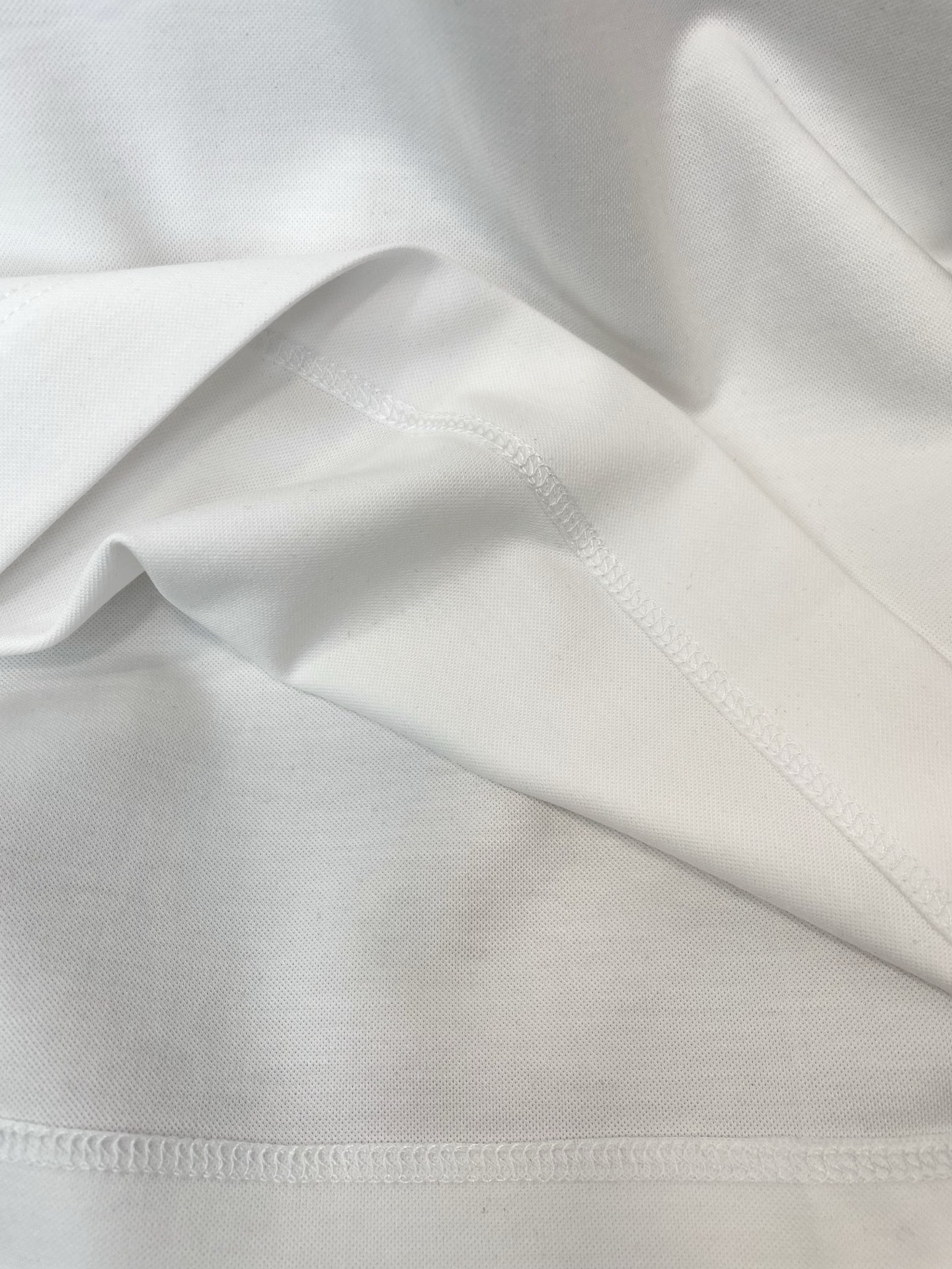 。Burberry巴宝莉💥砸锅卖铁都要上的新款新款原单男士休闲短袖 高端定制 高端版本 时尚百搭爆款⚠️