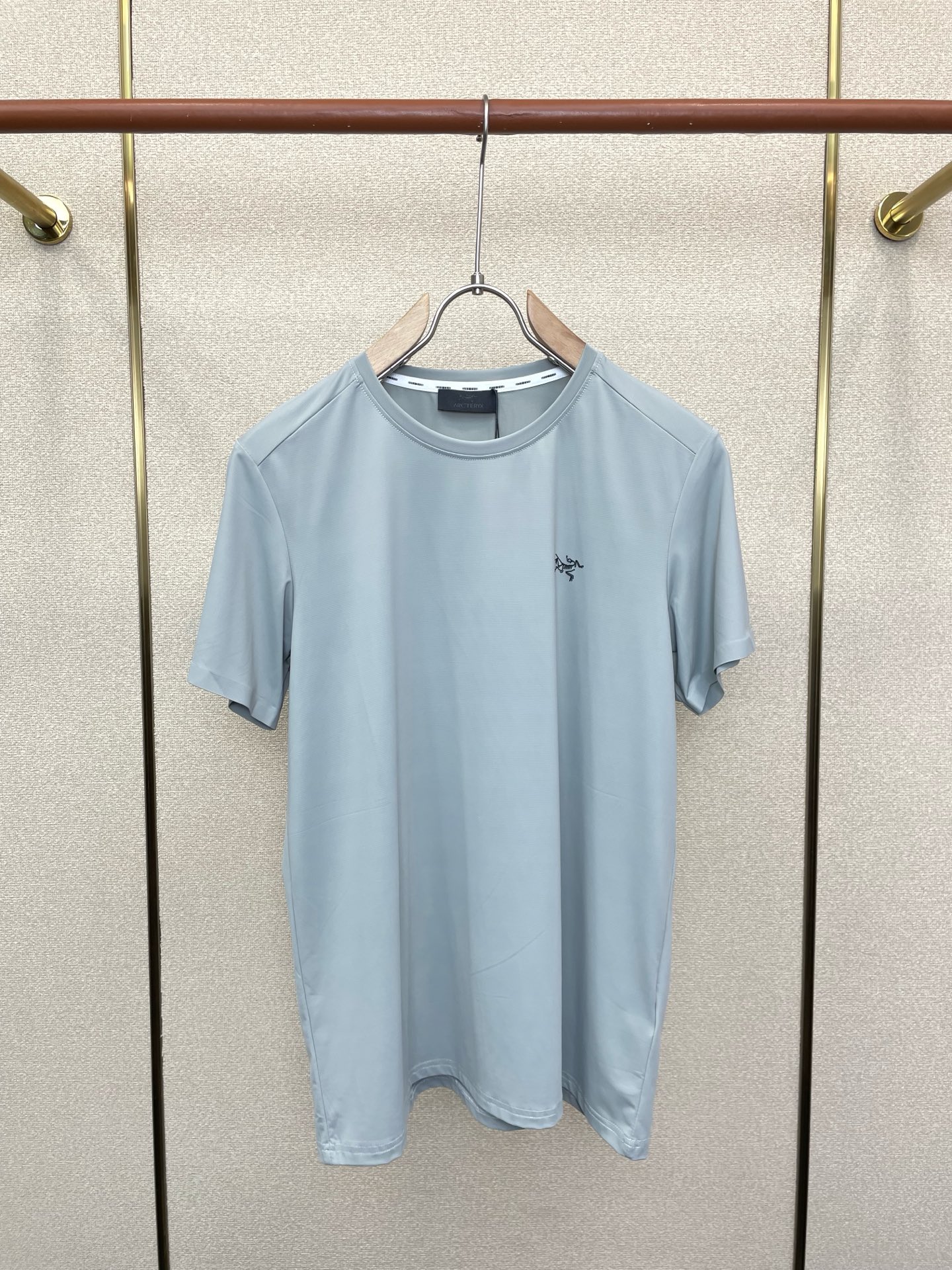 。Arc’teryx始祖鸟💥砸锅卖铁都要上的新款新款原单男士休闲短袖 高端定制 高端版本 时尚百搭爆款⚠