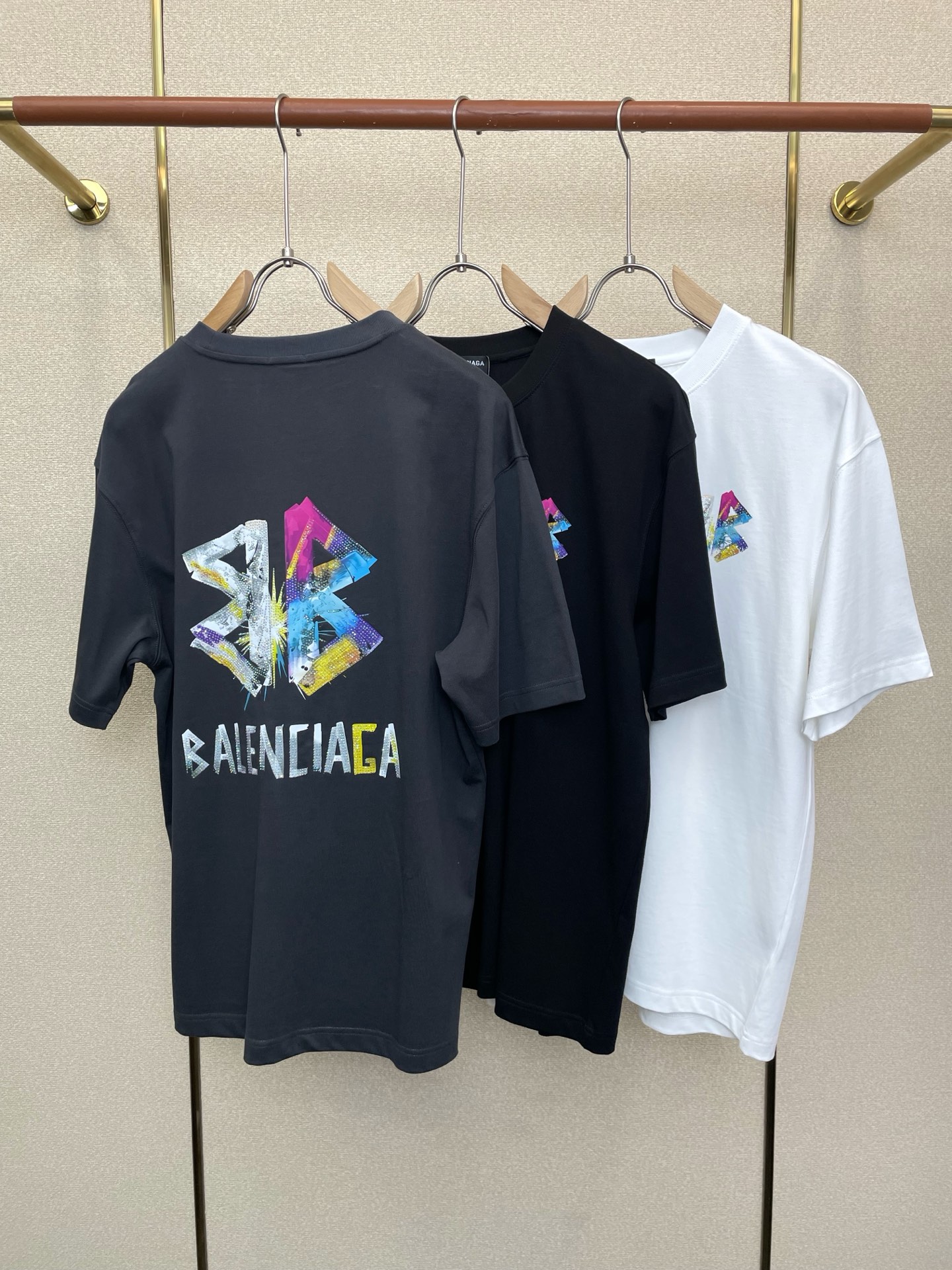 。Balenciaga巴黎世家💥砸锅卖铁都要上的新款新款原单男士休闲短袖 高端定制 高端版本 时尚百搭爆