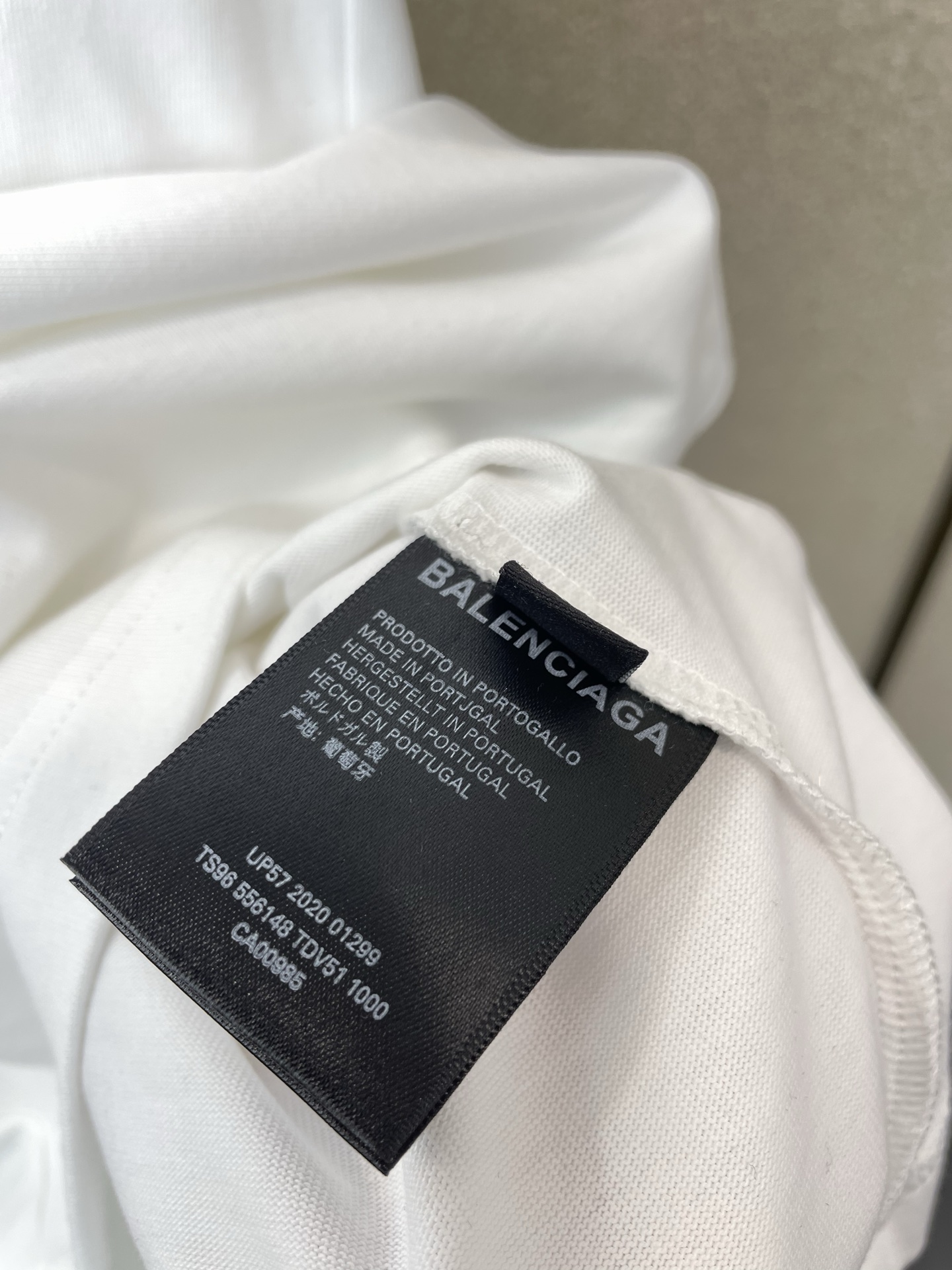 。Balenciaga巴黎世家💥砸锅卖铁都要上的新款新款原单男士休闲短袖 高端定制 高端版本 时尚百搭爆