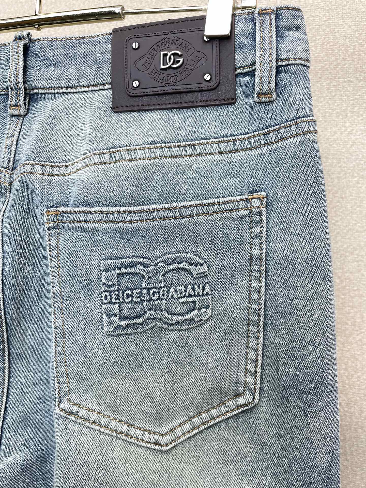 。Dolce&Gabbana杜嘉班纳💥砸锅卖铁都要上的新款新款牛仔裤 高端版本！专柜定制面料 透气舒适度