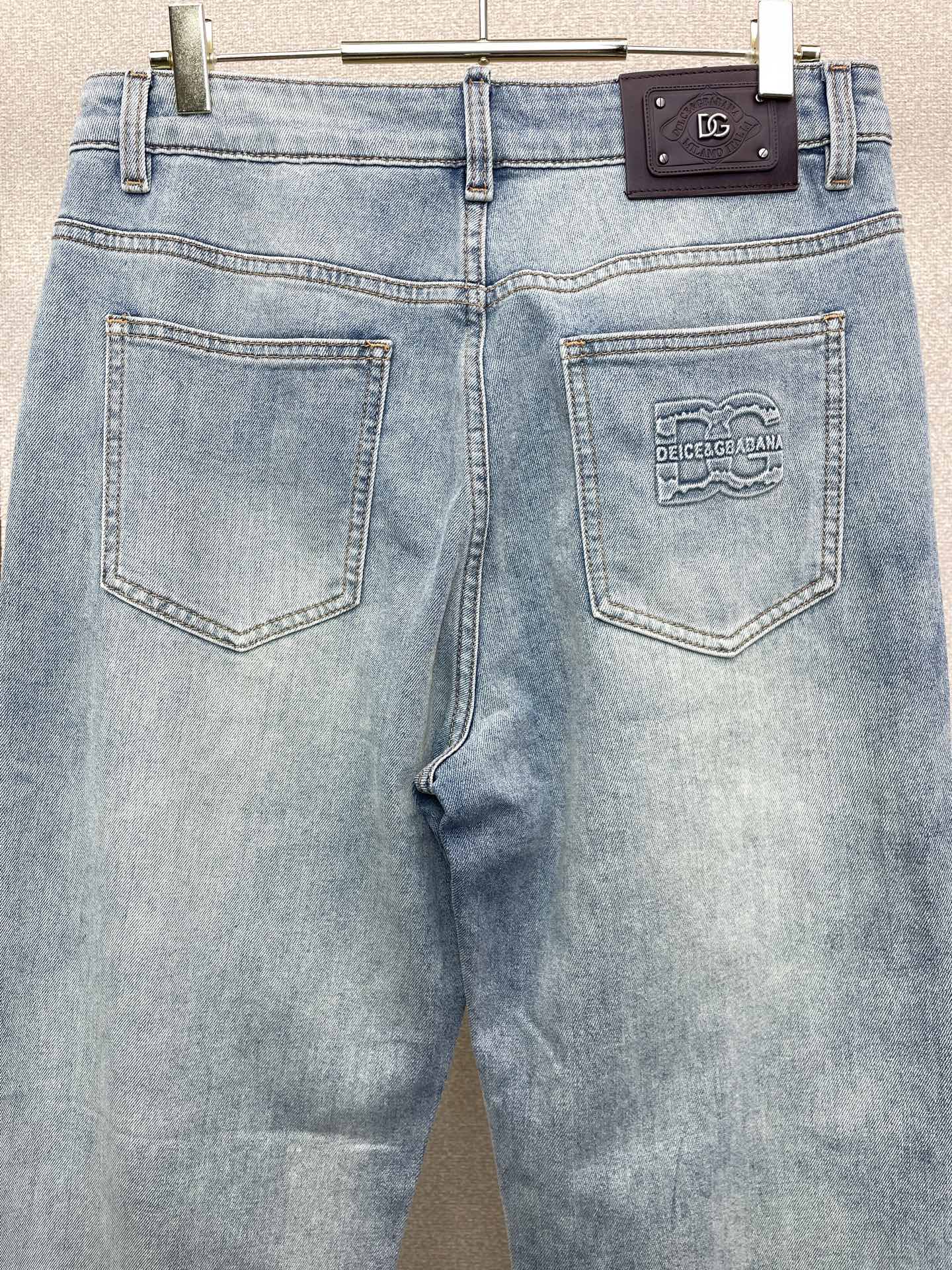 。Dolce&Gabbana杜嘉班纳💥砸锅卖铁都要上的新款新款牛仔裤 高端版本！专柜定制面料 透气舒适度