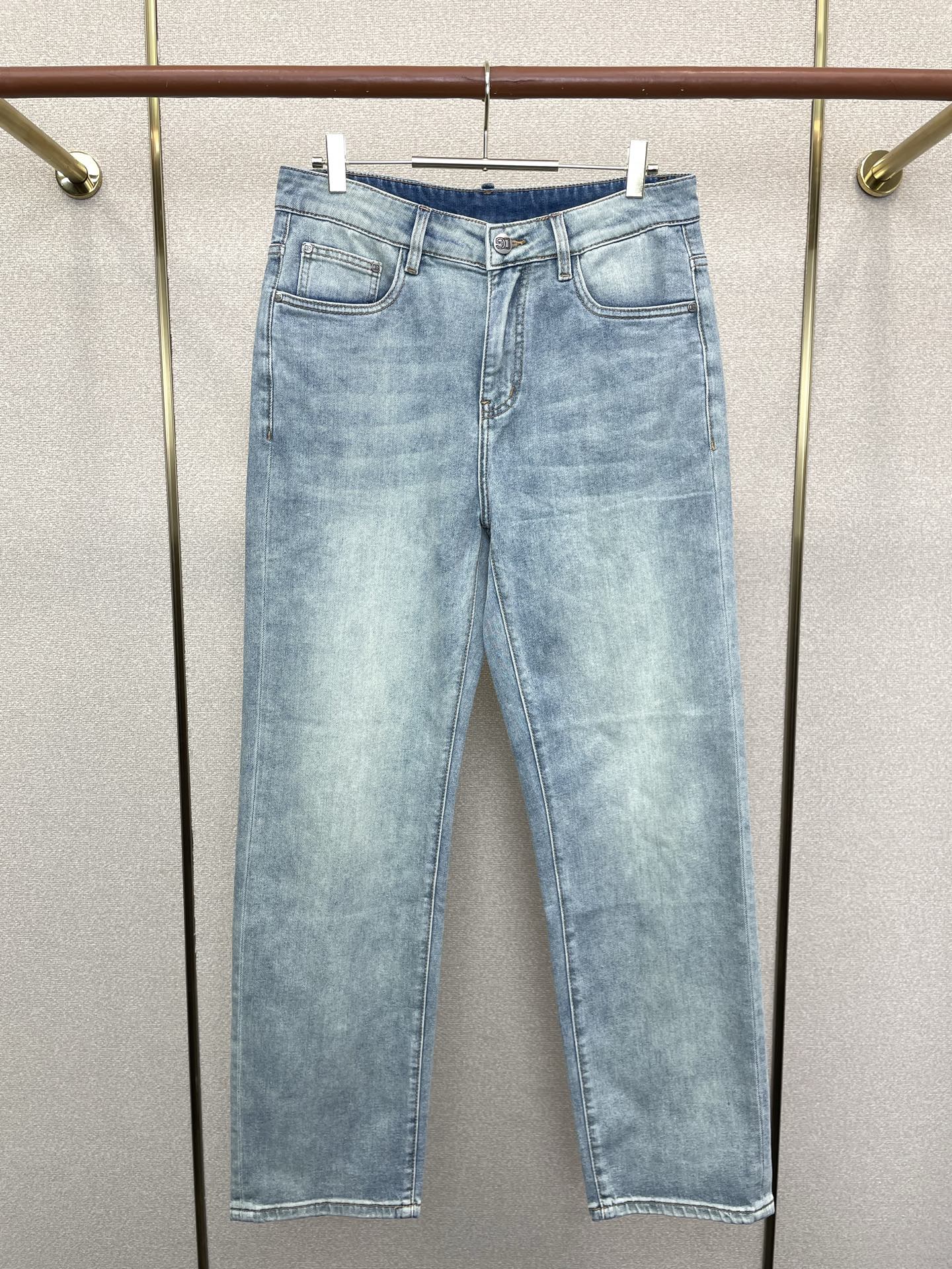 。Dolce&Gabbana杜嘉班纳💥砸锅卖铁都要上的新款新款牛仔裤 高端版本！专柜定制面料 透气舒适度