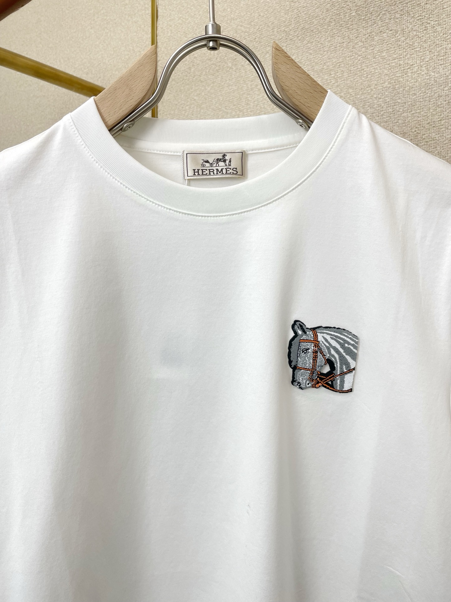 。Hermès爱马仕💥砸锅卖铁都要上的新款新款原单男士休闲短袖 高端定制 高端版本 时尚百搭爆款⚠️⚠️