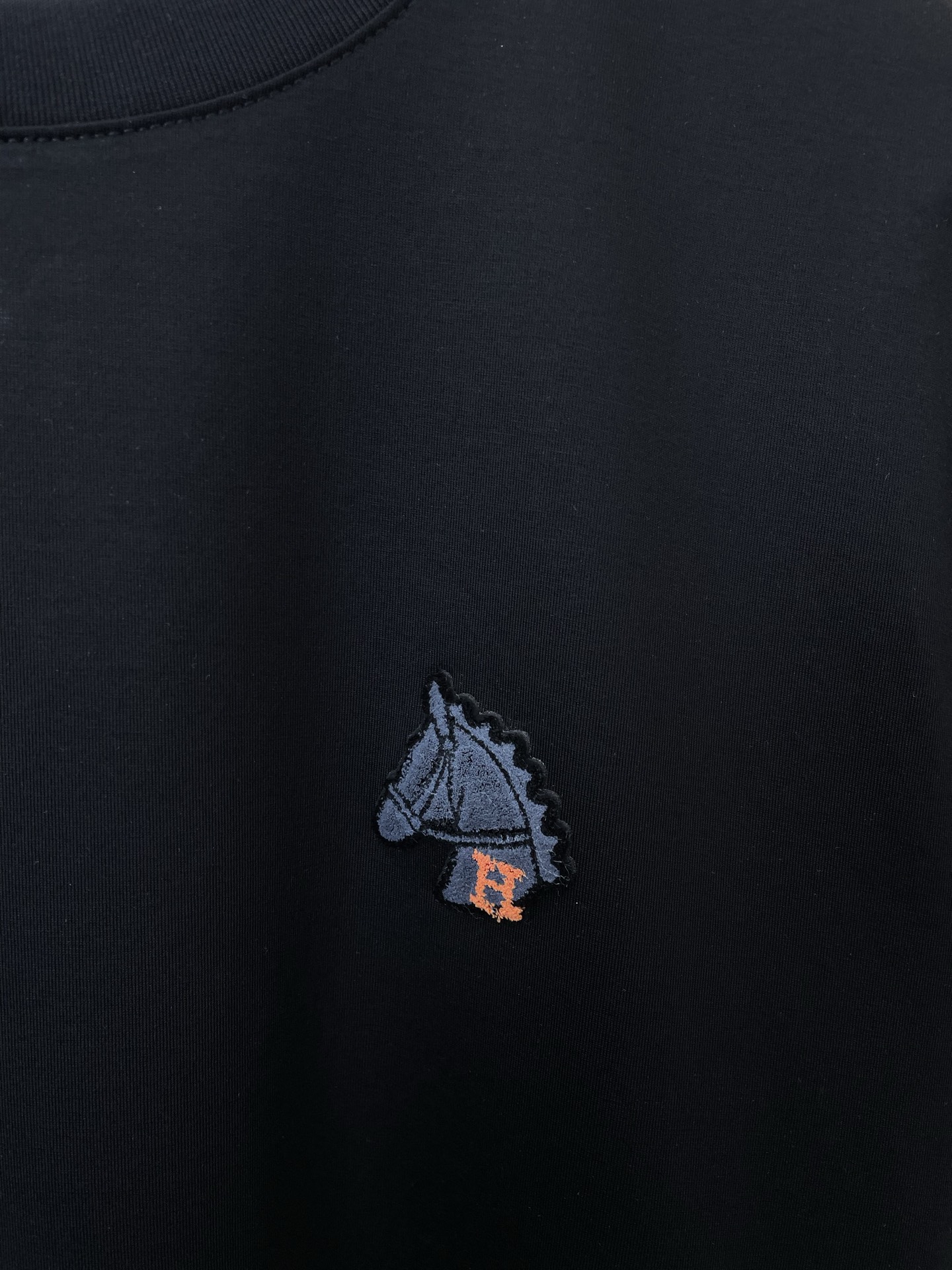 。Hermès爱马仕💥砸锅卖铁都要上的新款新款原单男士休闲短袖 高端定制 高端版本 时尚百搭爆款⚠️⚠️