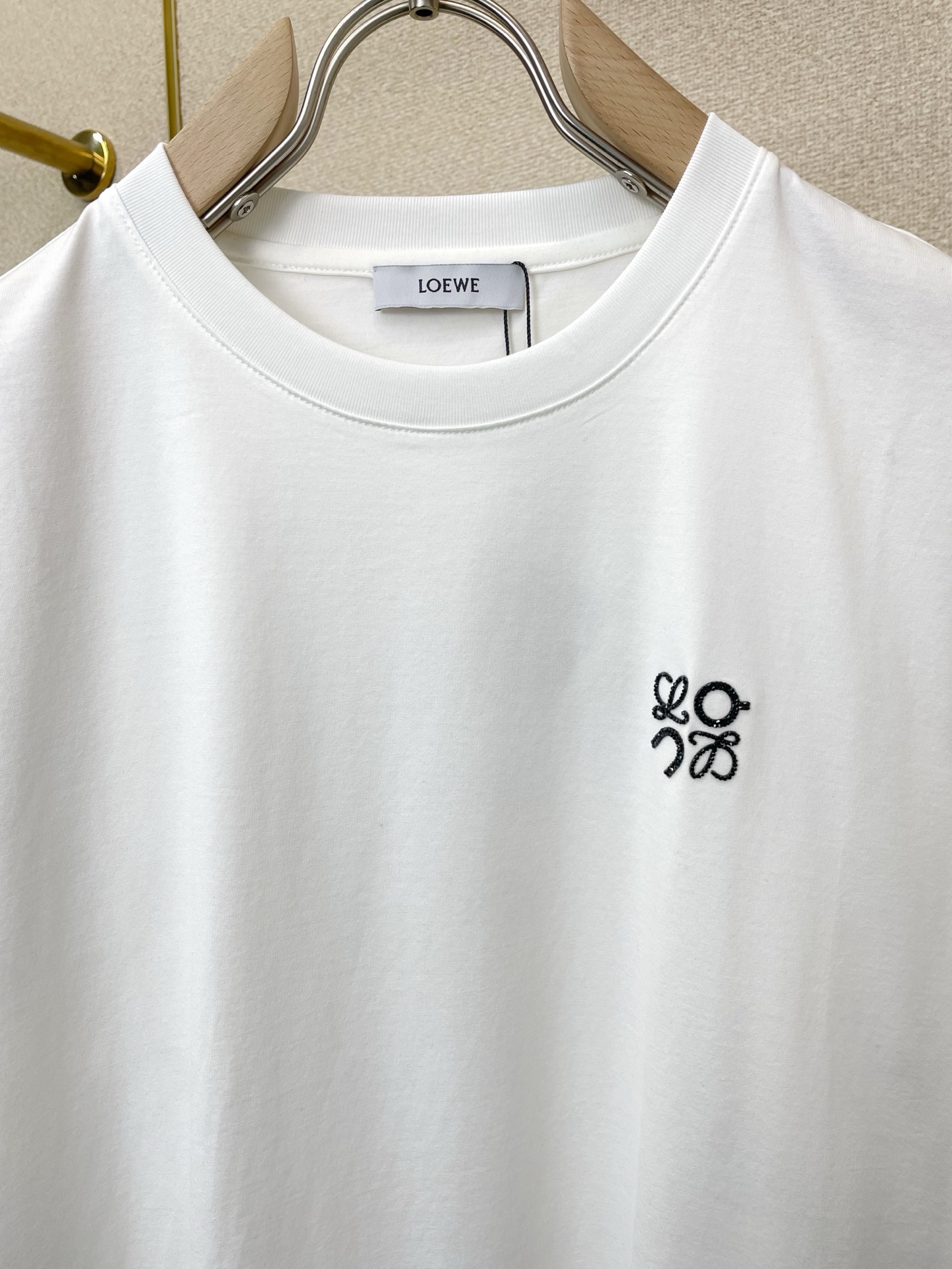 。LOEWE罗意威💥砸锅卖铁都要上的新款新款原单男士休闲短袖 高端定制 高端版本 时尚百搭爆款⚠️⚠️✨